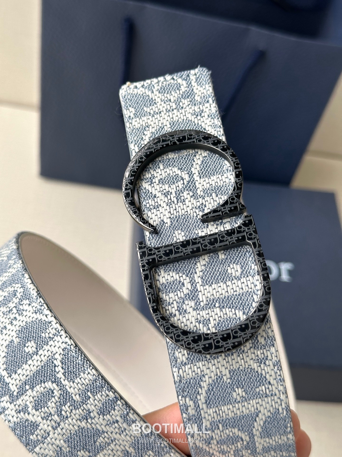 Dior Calfskin Grained Leather Reversible Belt with Logo Buckle Palladium 디올 카프스킨 그레인 레더 리버서블 벨트 로고 버클 황동 베이스 팔라듐 피니시 3.5cm 5