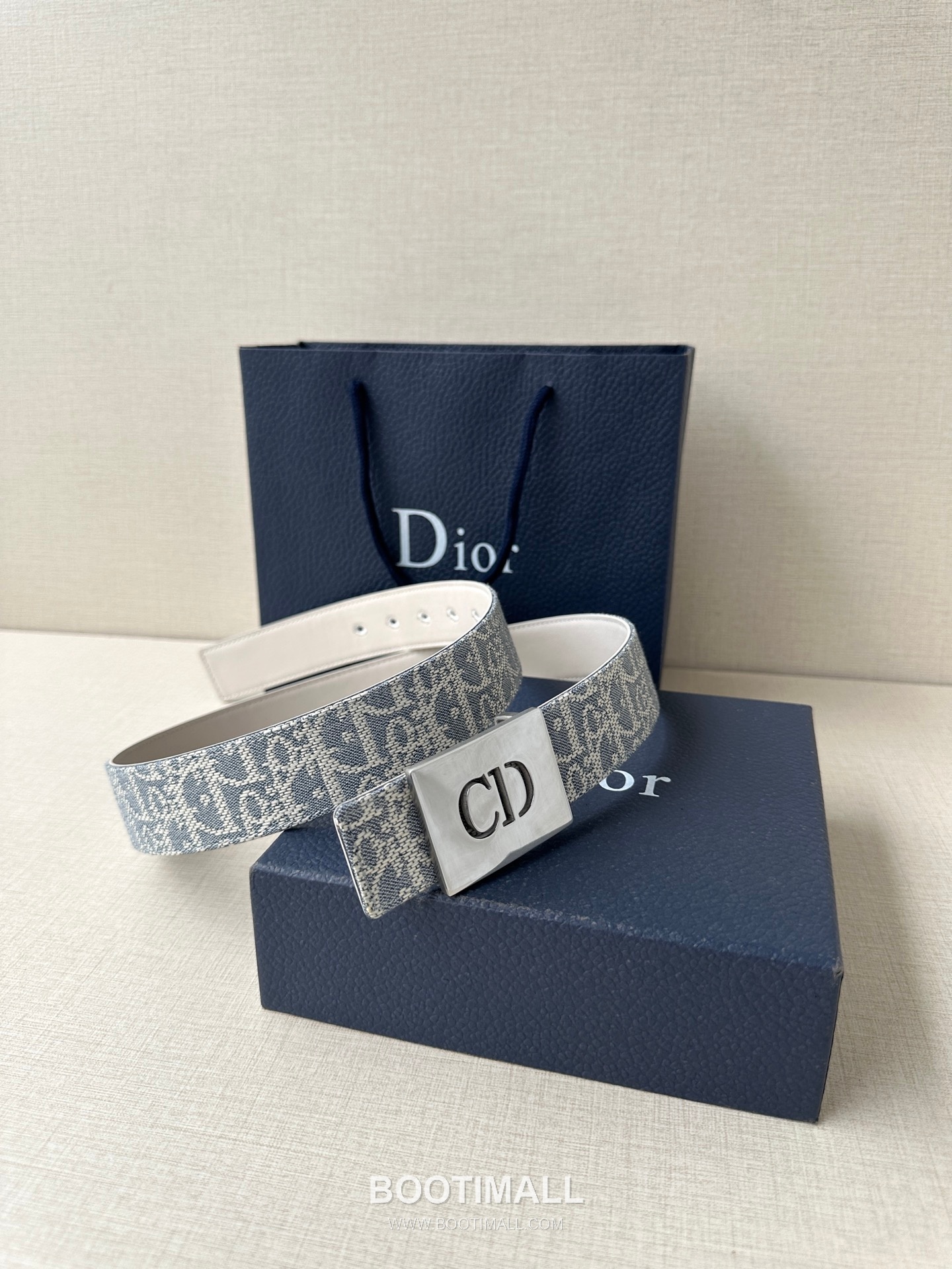 Dior Calfskin Grained Leather Reversible Belt with Logo Buckle Palladium 디올 카프스킨 그레인 레더 리버서블 벨트 로고 버클 황동 베이스 팔라듐 피니시 3.5cm 4