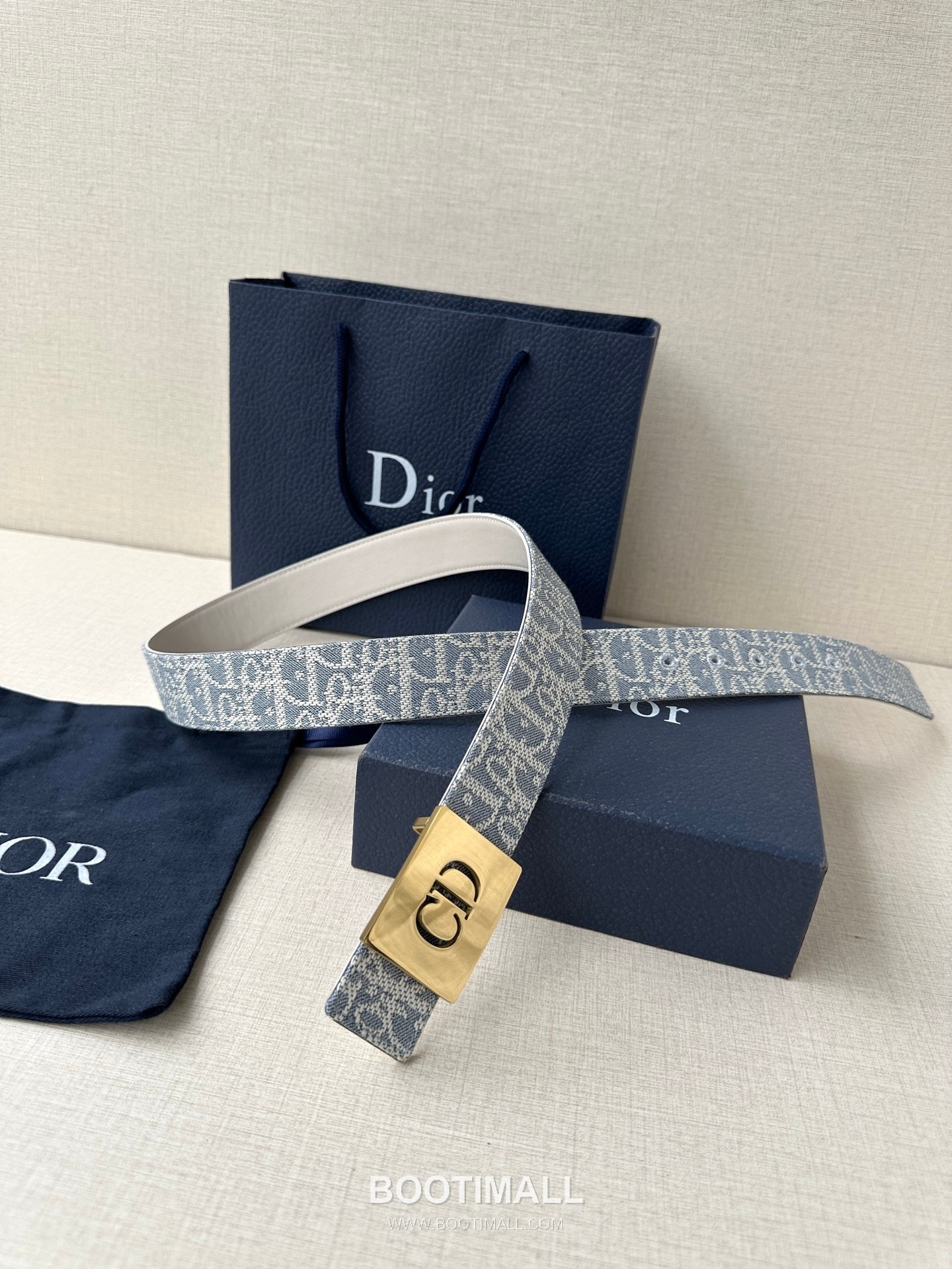 Dior Calfskin Grained Leather Reversible Belt with Logo Buckle Palladium 디올 카프스킨 그레인 레더 리버서블 벨트 로고 버클 황동 베이스 팔라듐 피니시 3.5cm 9