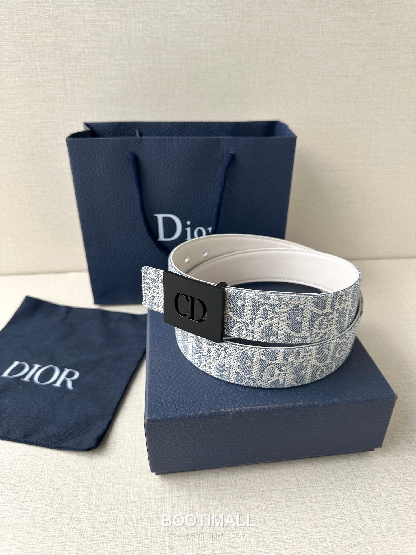 Dior Calfskin Grained Leather Reversible Belt with Logo Buckle Palladium 디올 카프스킨 그레인 레더 리버서블 벨트 로고 버클 황동 베이스 팔라듐 피니시 3.5cm 5