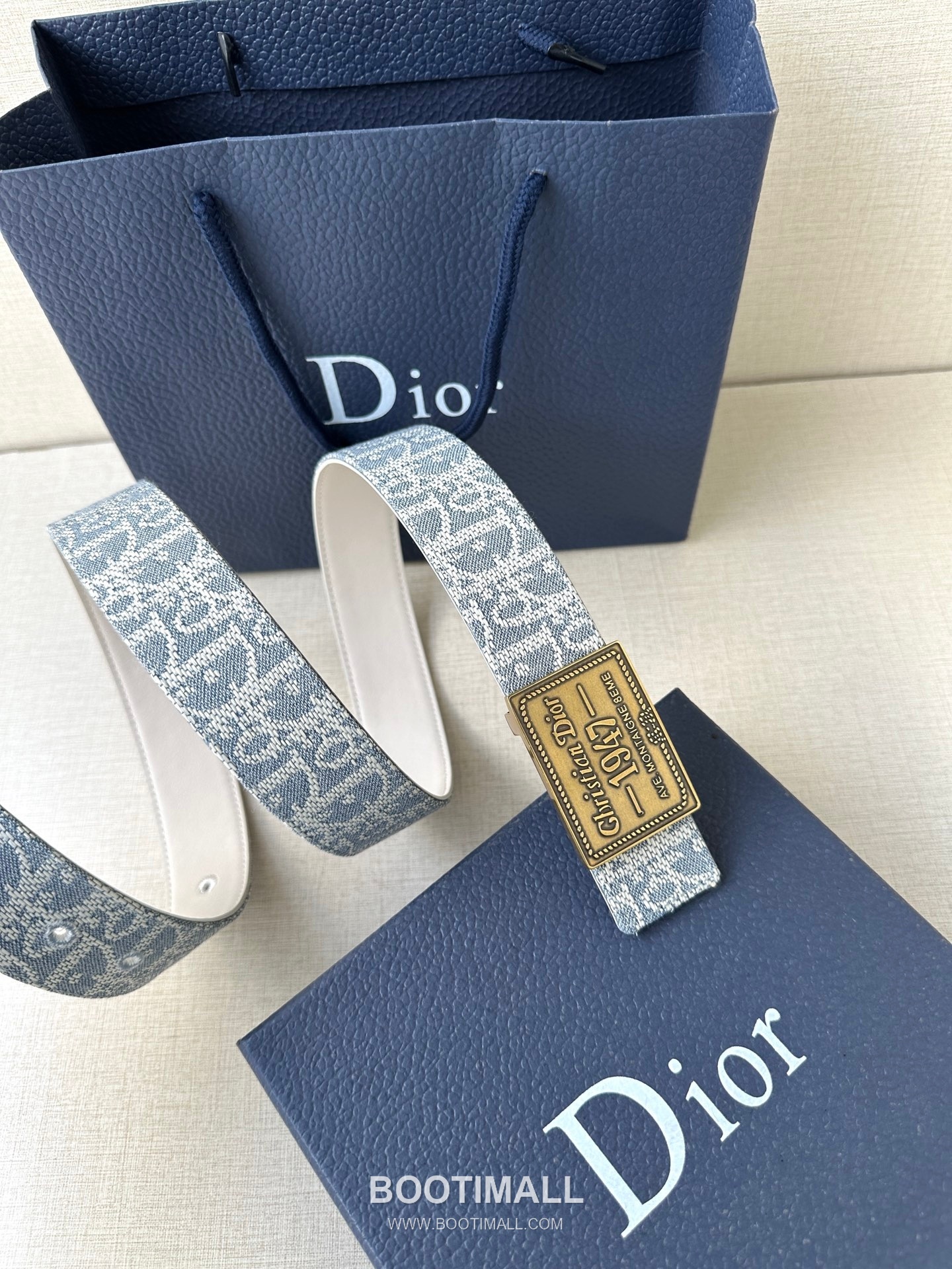Dior Calfskin Grained Leather Reversible Belt with Logo Buckle Palladium 디올 카프스킨 그레인 레더 리버서블 벨트 로고 버클 황동 베이스 팔라듐 피니시 3.5cm 4