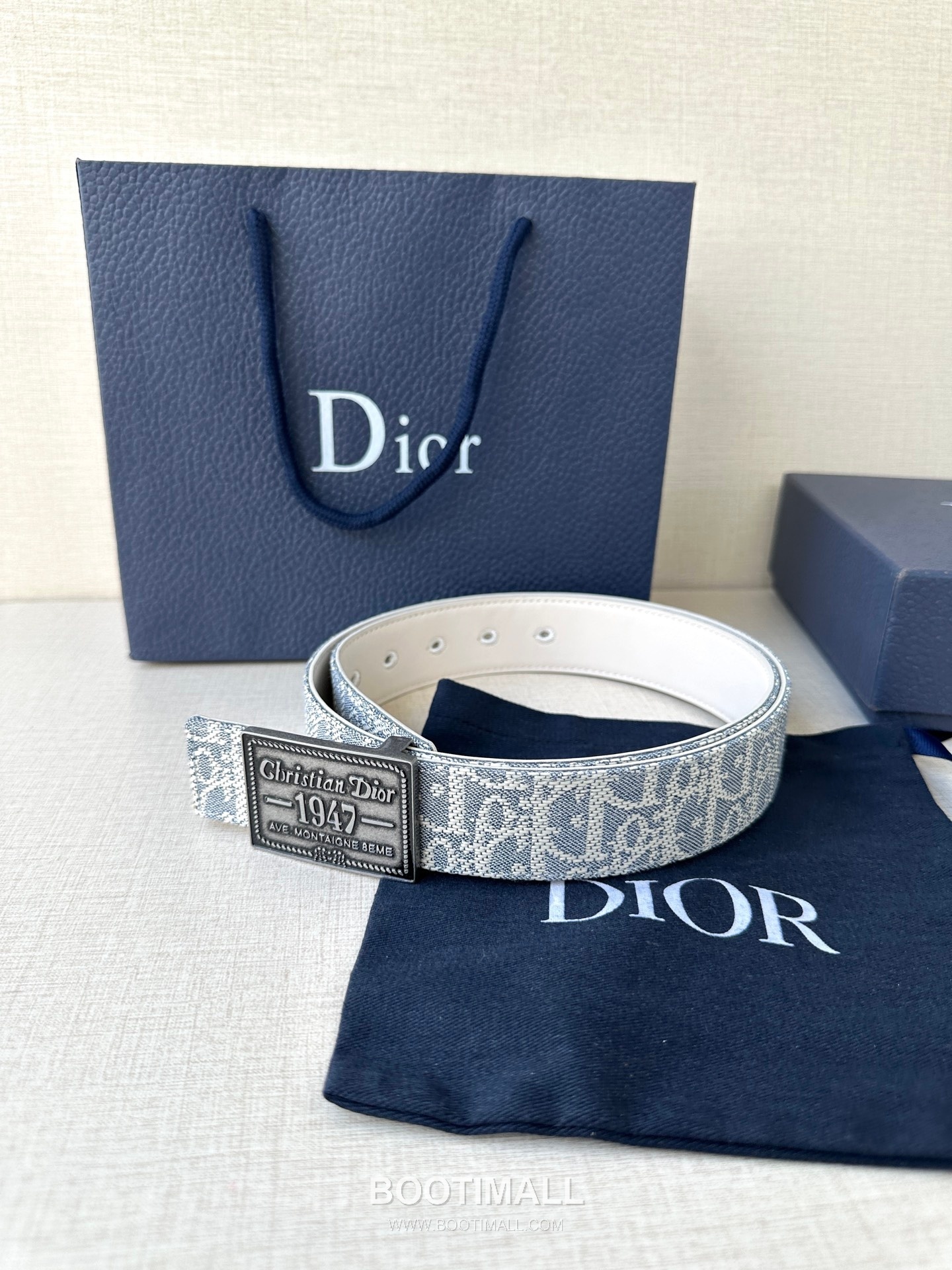Dior Calfskin Grained Leather Reversible Belt with Logo Buckle Palladium 디올 카프스킨 그레인 레더 리버서블 벨트 로고 버클 황동 베이스 팔라듐 피니시 3.5cm 5