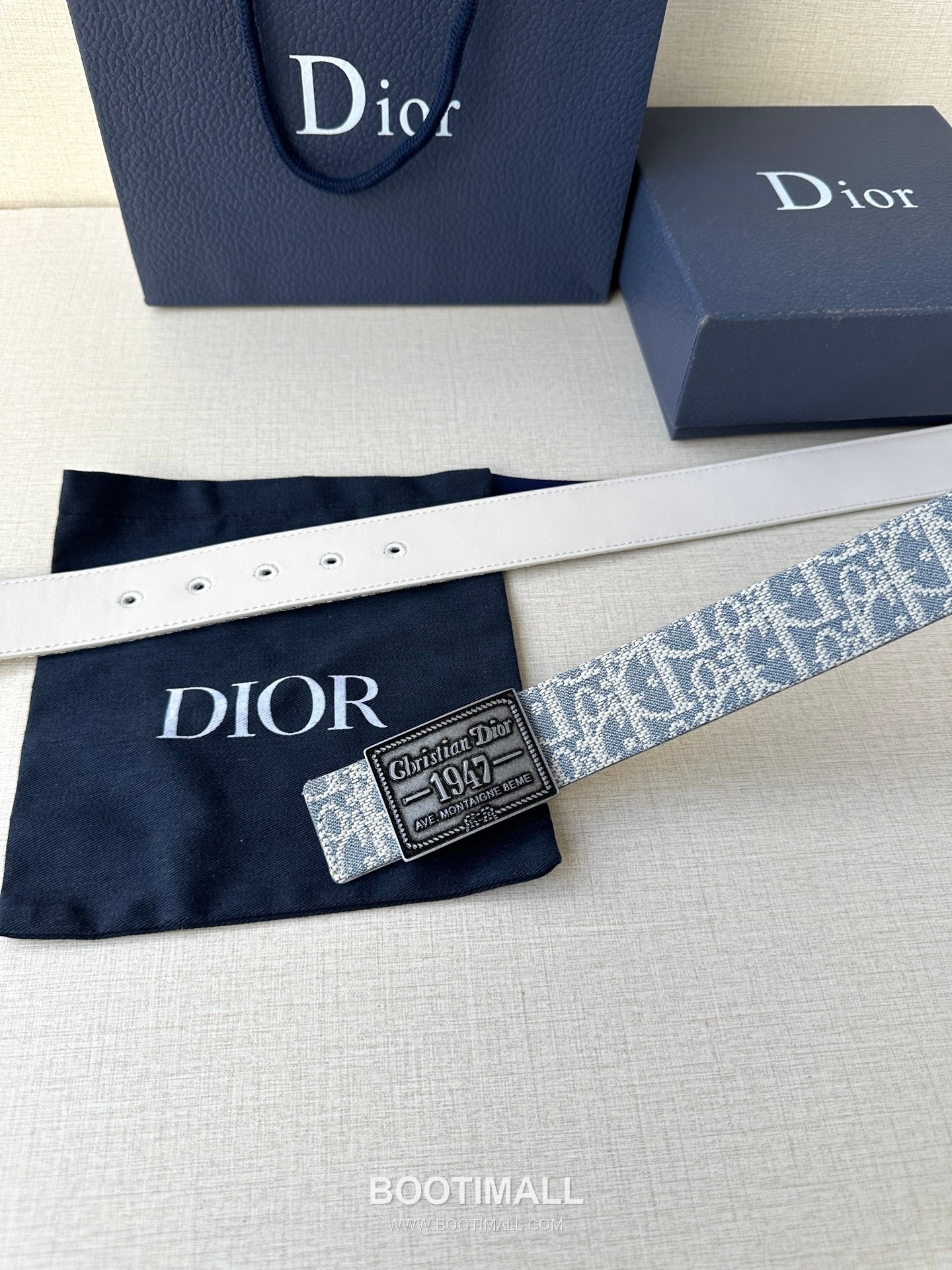 Dior Calfskin Grained Leather Reversible Belt with Logo Buckle Palladium 디올 카프스킨 그레인 레더 리버서블 벨트 로고 버클 황동 베이스 팔라듐 피니시 3.5cm 7