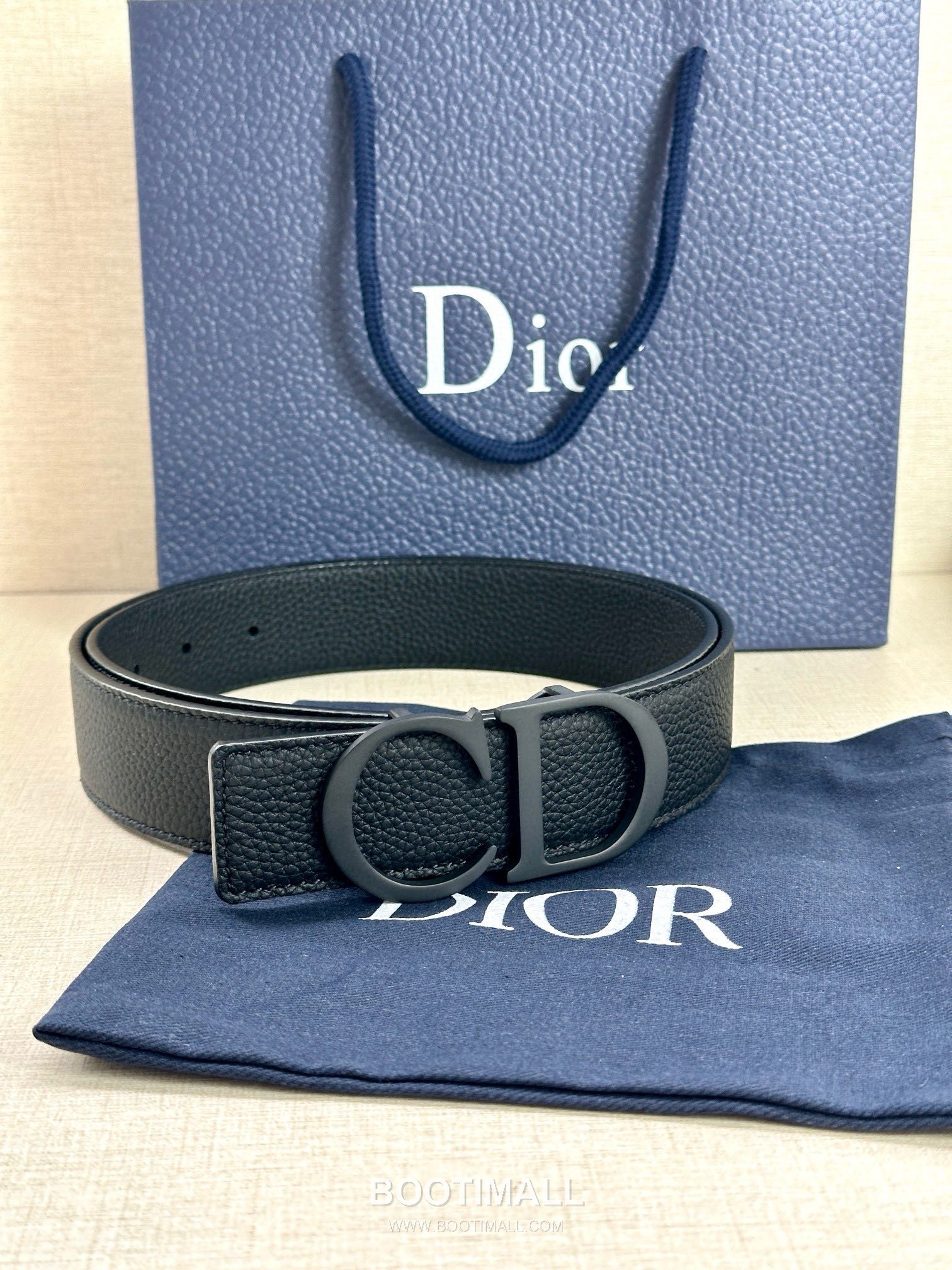 Dior Calfskin Grained Leather Reversible Belt with Logo Buckle Palladium 디올 카프스킨 그레인 레더 리버서블 벨트 로고 버클 황동 베이스 팔라듐 피니시 3.5cm 3