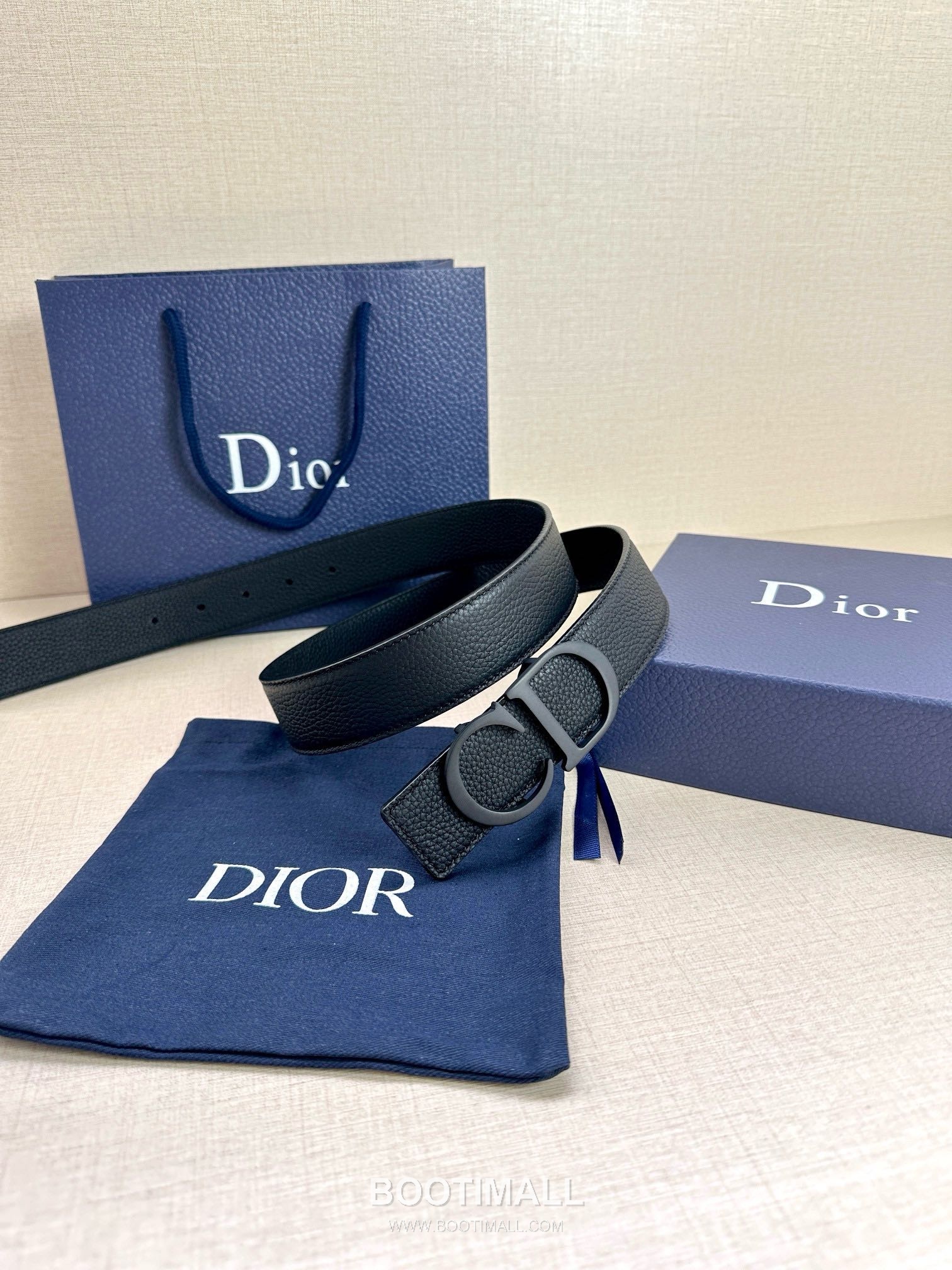 Dior Calfskin Grained Leather Reversible Belt with Logo Buckle Palladium 디올 카프스킨 그레인 레더 리버서블 벨트 로고 버클 황동 베이스 팔라듐 피니시 3.5cm 4