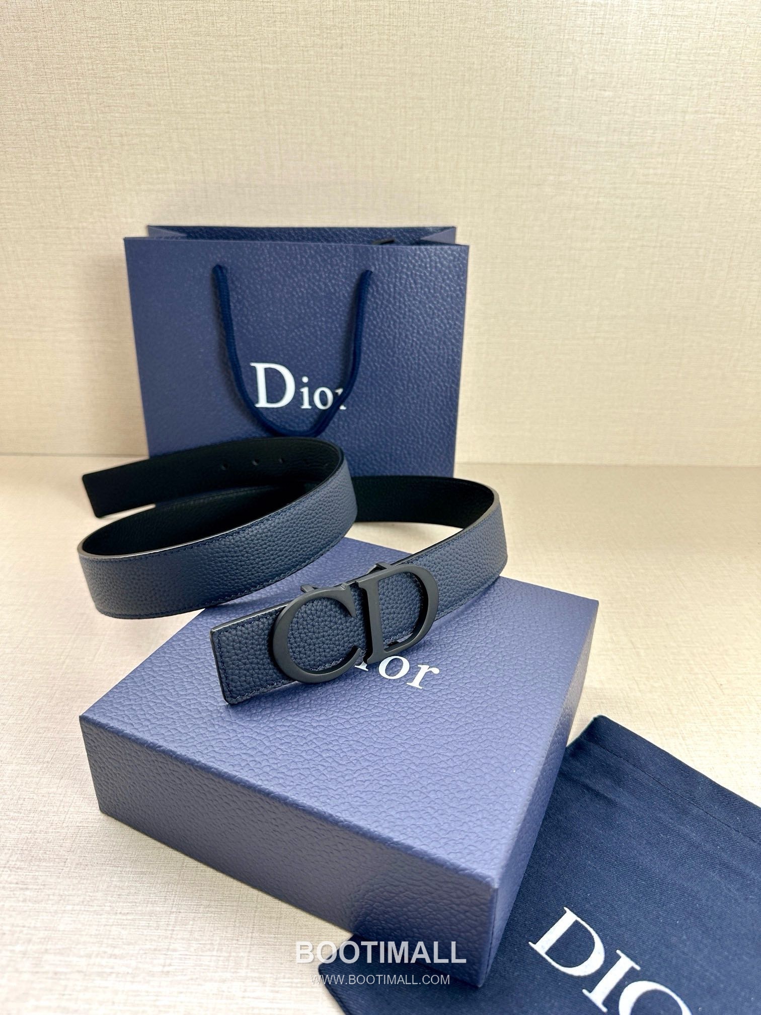 Dior Calfskin Grained Leather Reversible Belt with Logo Buckle Palladium 디올 카프스킨 그레인 레더 리버서블 벨트 로고 버클 황동 베이스 팔라듐 피니시 3.5cm 4
