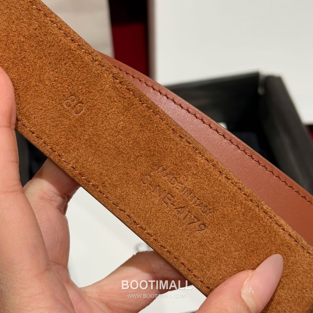 Celine Twin Triomphe Suede Calfskin Leather Belt with Triomphe Buckle Gold-Plated 셀린느 트윈 트리옹프 스웨이드 카프스킨 레더 벨트 트리옹프 버클 황동 베이스 금도금 3.5cm 8