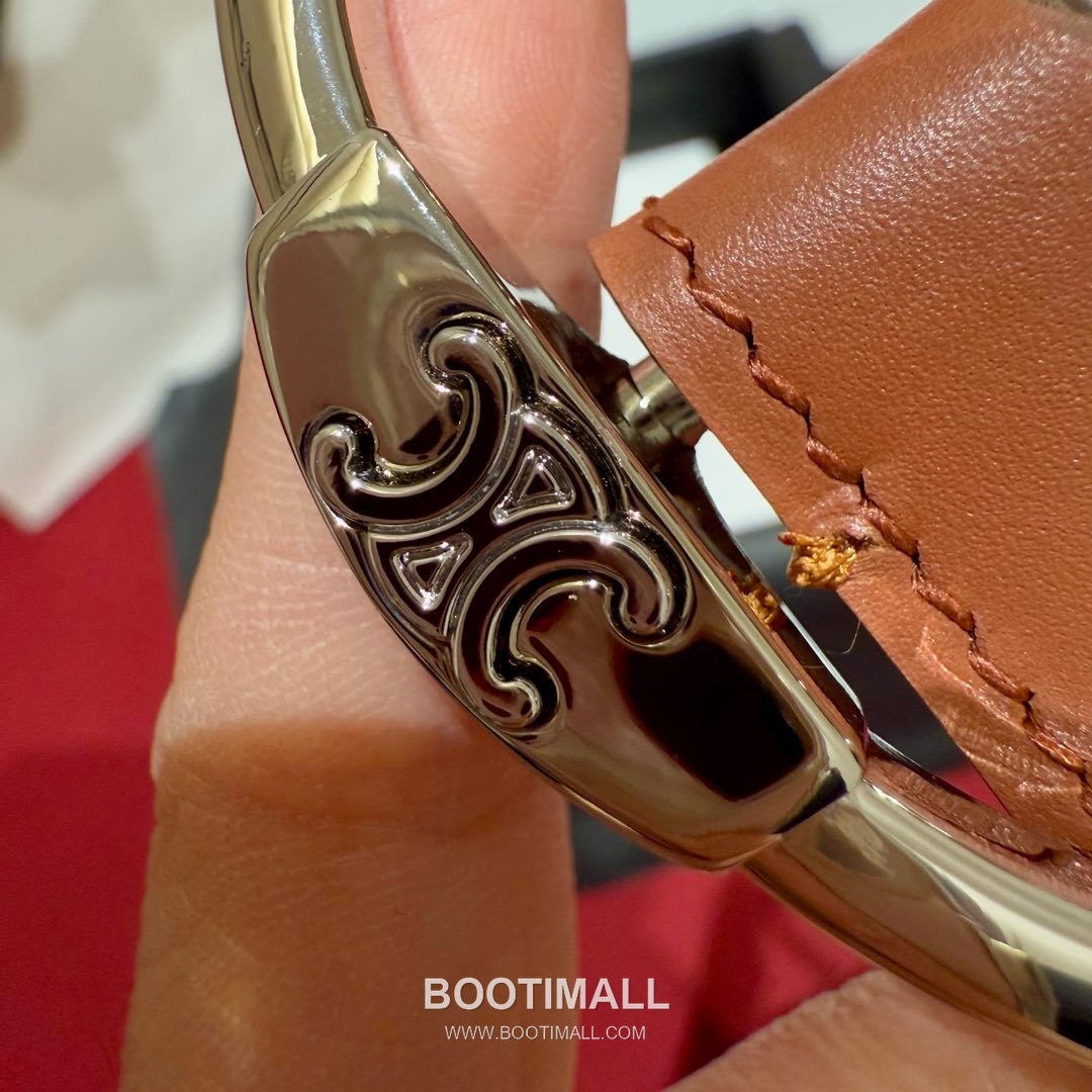 Celine Twin Triomphe Suede Calfskin Leather Belt with Triomphe Buckle Gold-Plated 셀린느 트윈 트리옹프 스웨이드 카프스킨 레더 벨트 트리옹프 버클 황동 베이스 금도금 3.5cm 6