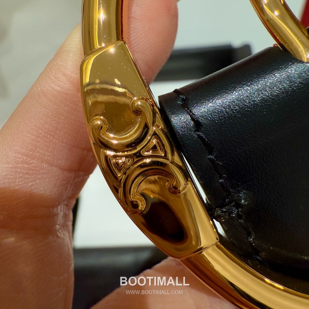 Celine Twin Triomphe Suede Calfskin Leather Belt with Triomphe Buckle Gold-Plated 셀린느 트윈 트리옹프 스웨이드 카프스킨 레더 벨트 트리옹프 버클 황동 베이스 금도금 3.5cm 8