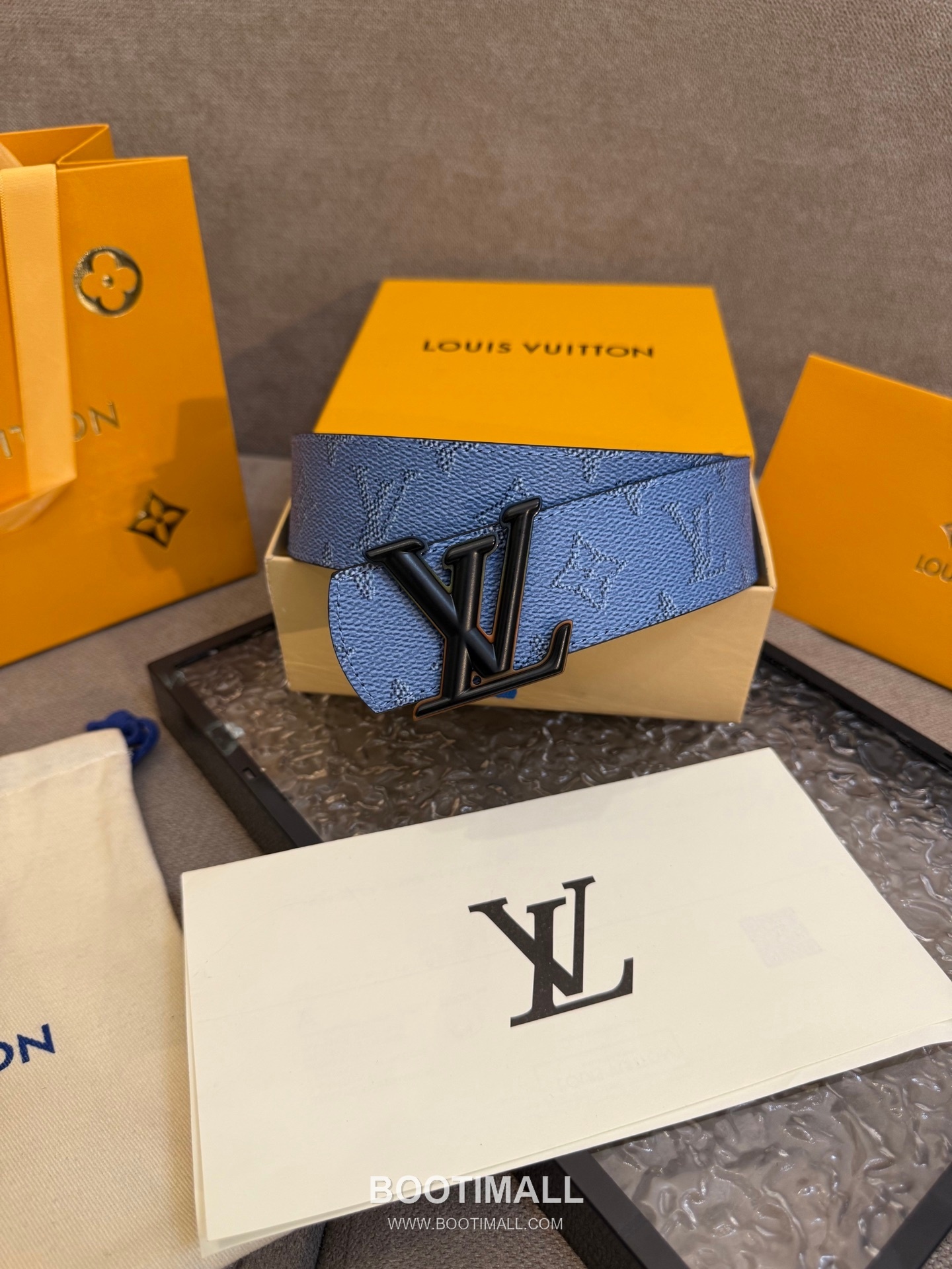 Louis Vuitton LV Dimension Monogram Canvas Reversible Belt with LV Dimension Buckle Palladium 루이비통 LV 디멘션 모노그램 캔버스 리버서블 벨트 LV 디멘션 버클 황동 베이스 팔라듐 피니시 4.0cm 8