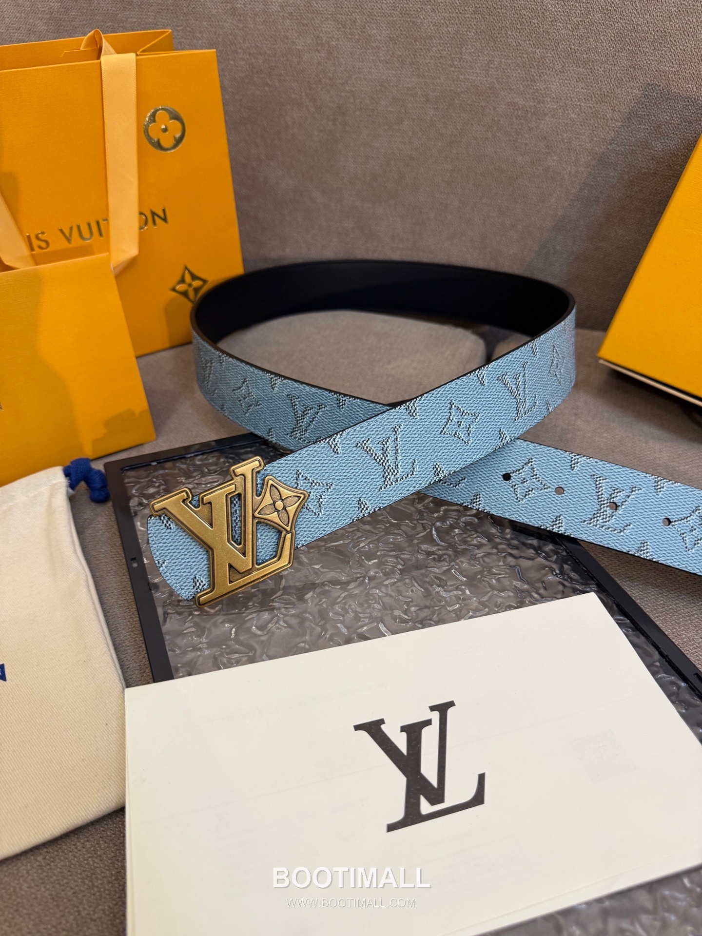 Louis Vuitton LV Dimension Monogram Canvas Reversible Belt with LV Dimension Buckle Palladium 루이비통 LV 디멘션 모노그램 캔버스 리버서블 벨트 LV 디멘션 버클 황동 베이스 팔라듐 피니시 4.0cm 4