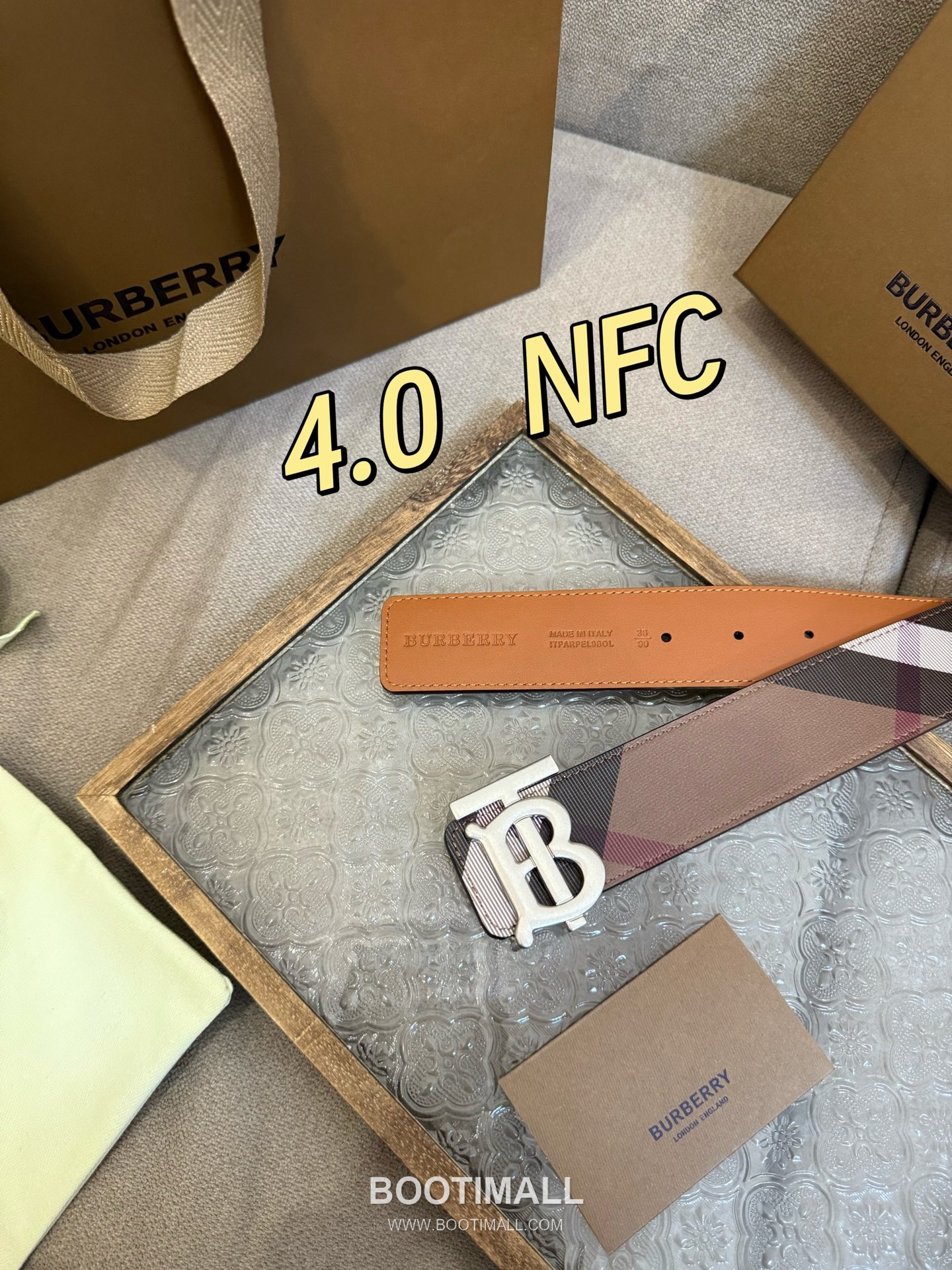 Burberry Check Canvas Calfskin Leather Reversible Belt with Logo Buckle Palladium 버버리 체크 캔버스 카프스킨 레더 리버서블 벨트 로고 버클 황동 베이스 팔라듐 피니시 4.0cm 4