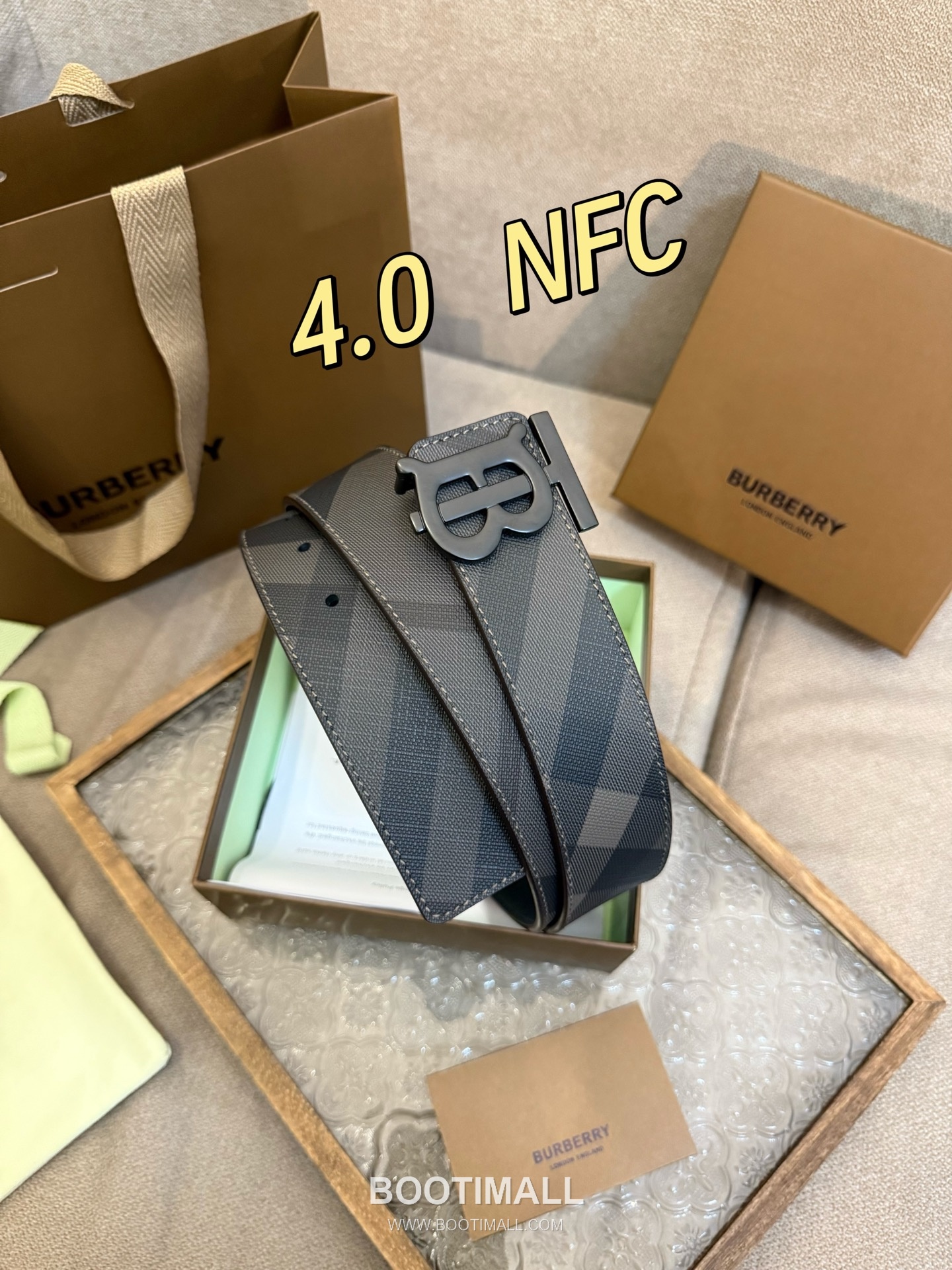 Burberry Check Canvas Calfskin Leather Reversible Belt with Logo Buckle Palladium 버버리 체크 캔버스 카프스킨 레더 리버서블 벨트 로고 버클 황동 베이스 팔라듐 피니시 4.0cm 2