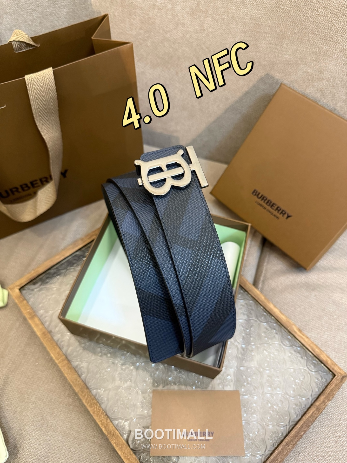 Burberry Check Canvas Calfskin Leather Reversible Belt with Logo Buckle Palladium 버버리 체크 캔버스 카프스킨 레더 리버서블 벨트 로고 버클 황동 베이스 팔라듐 피니시 4.0cm 3