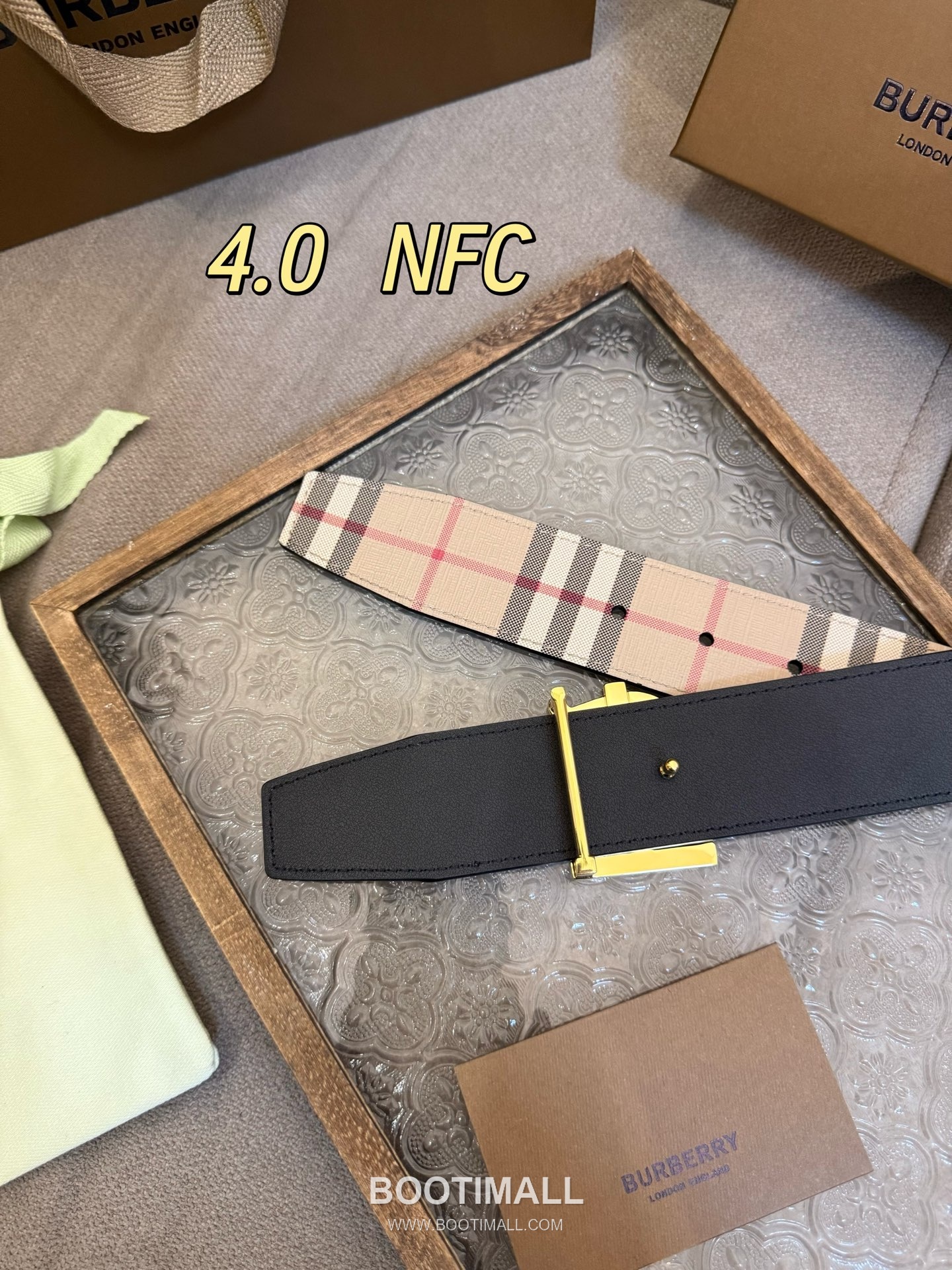 Burberry Check Canvas Calfskin Leather Reversible Belt with Logo Buckle Palladium 버버리 체크 캔버스 카프스킨 레더 리버서블 벨트 로고 버클 황동 베이스 팔라듐 피니시 4.0cm 5