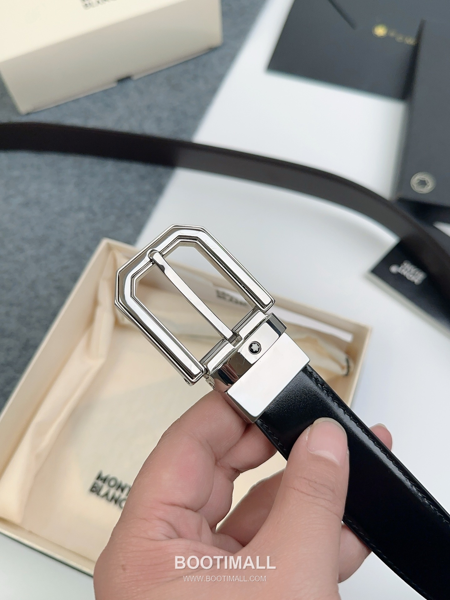 Montblanc Calfskin Leather Reversible Belt with Pin Buckle Palladium 몽블랑 카프스킨 레더 리버서블 벨트 핀 버클 황동 베이스 팔라듐 피니시 3.0cm 5