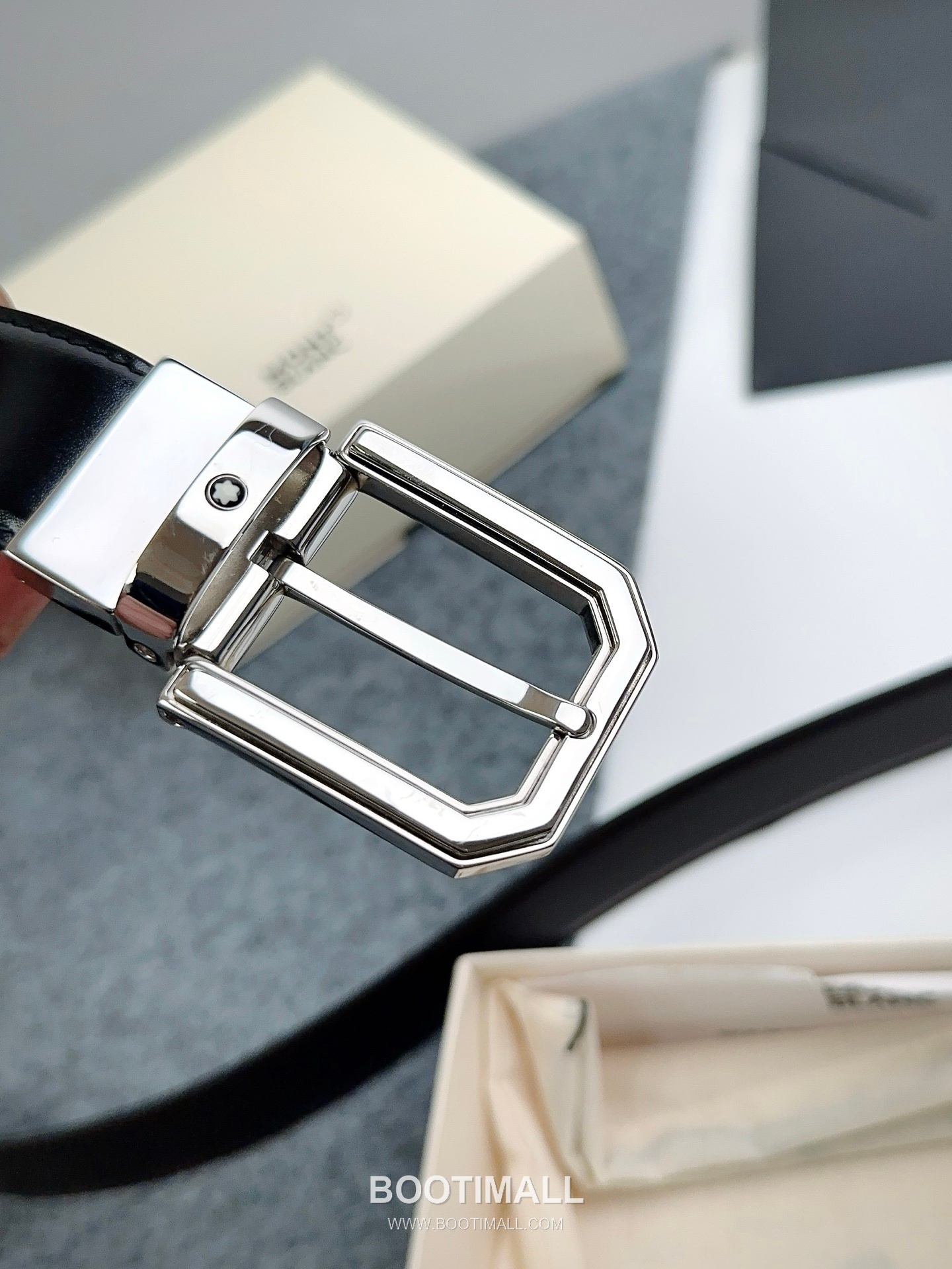 Montblanc Calfskin Leather Reversible Belt with Pin Buckle Palladium 몽블랑 카프스킨 레더 리버서블 벨트 핀 버클 황동 베이스 팔라듐 피니시 3.0cm 9