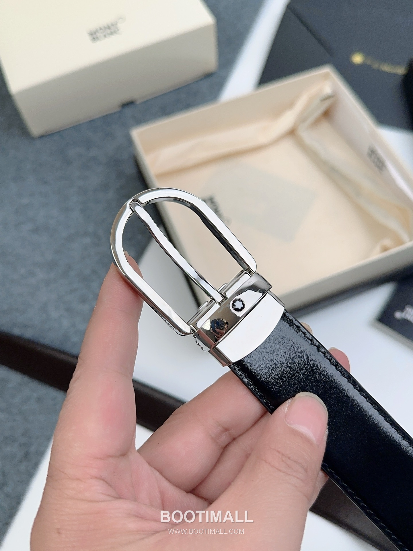 Montblanc Calfskin Leather Reversible Belt with Pin Buckle Palladium 몽블랑 카프스킨 레더 리버서블 벨트 핀 버클 황동 베이스 팔라듐 피니시 3.0cm 5