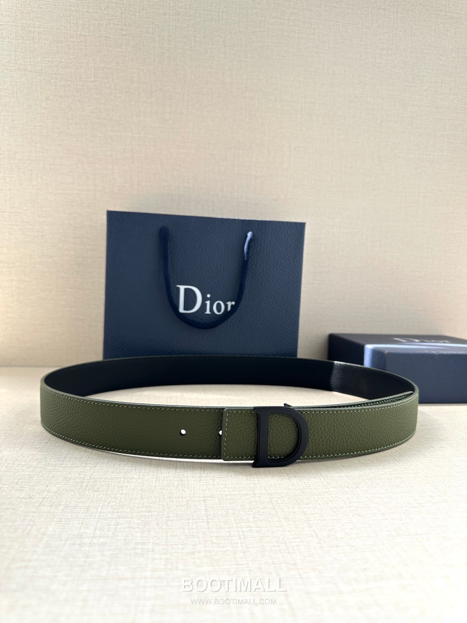 Dior Calfskin Grained Leather Reversible Belt with Logo Buckle Palladium 디올 카프스킨 그레인 레더 리버서블 벨트 로고 버클 황동 베이스 팔라듐 피니시 3.5cm 1