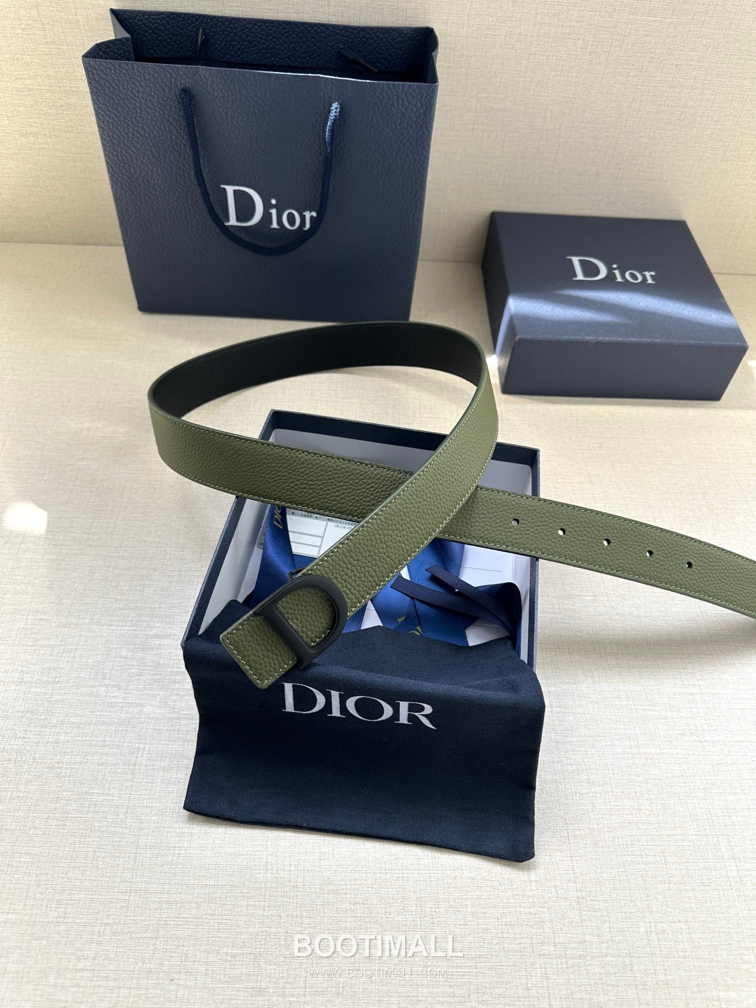 Dior Calfskin Grained Leather Reversible Belt with Logo Buckle Palladium 디올 카프스킨 그레인 레더 리버서블 벨트 로고 버클 황동 베이스 팔라듐 피니시 3.5cm 3