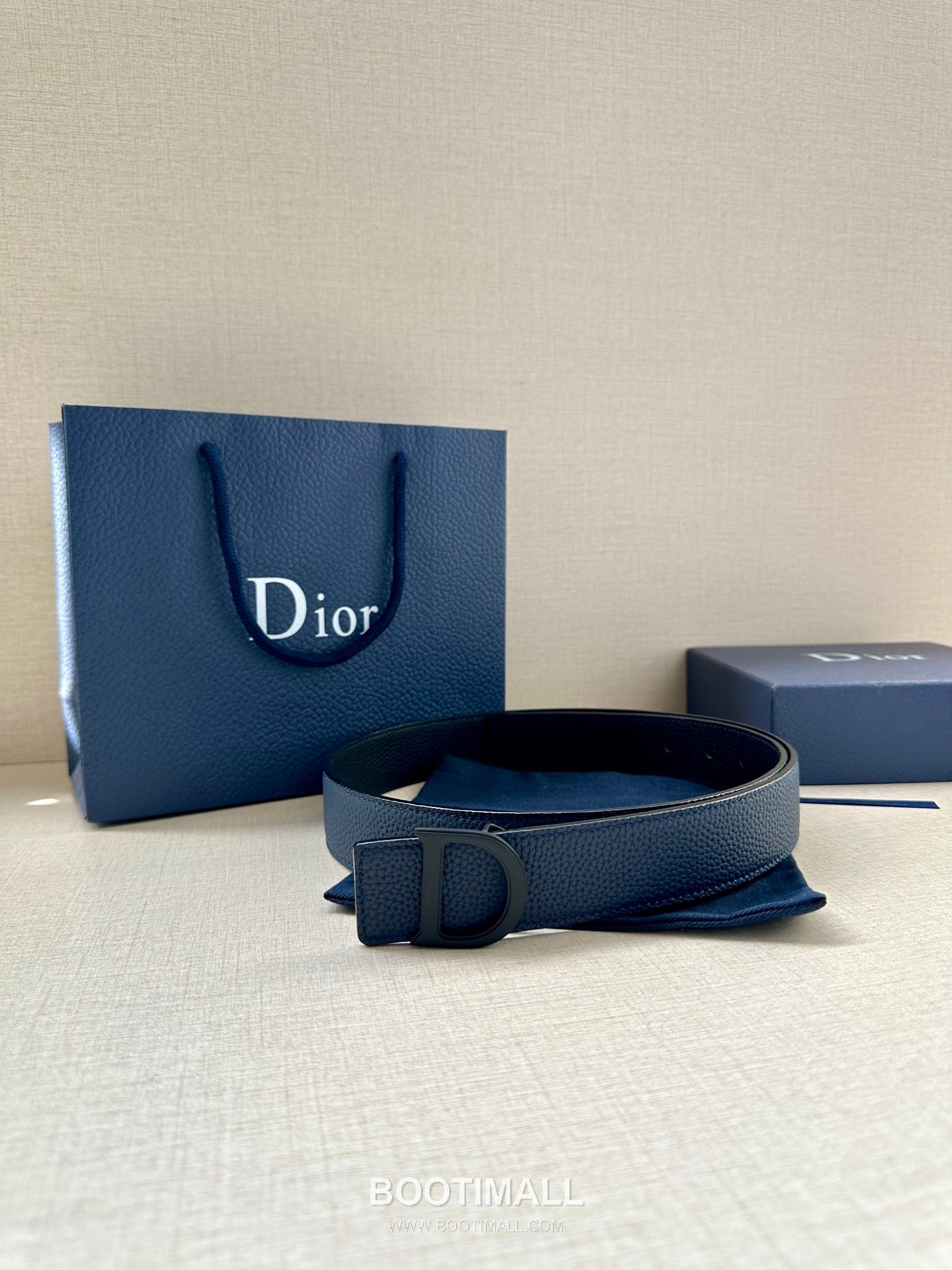 Dior Calfskin Grained Leather Reversible Belt with Logo Buckle Palladium 디올 카프스킨 그레인 레더 리버서블 벨트 로고 버클 황동 베이스 팔라듐 피니시 3.5cm 2