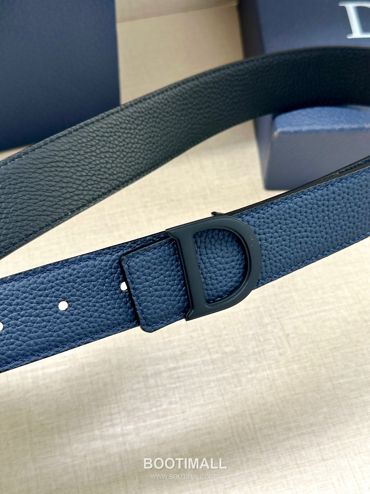 Dior Calfskin Grained Leather Reversible Belt with Logo Buckle Palladium 디올 카프스킨 그레인 레더 리버서블 벨트 로고 버클 황동 베이스 팔라듐 피니시 3.5cm 3