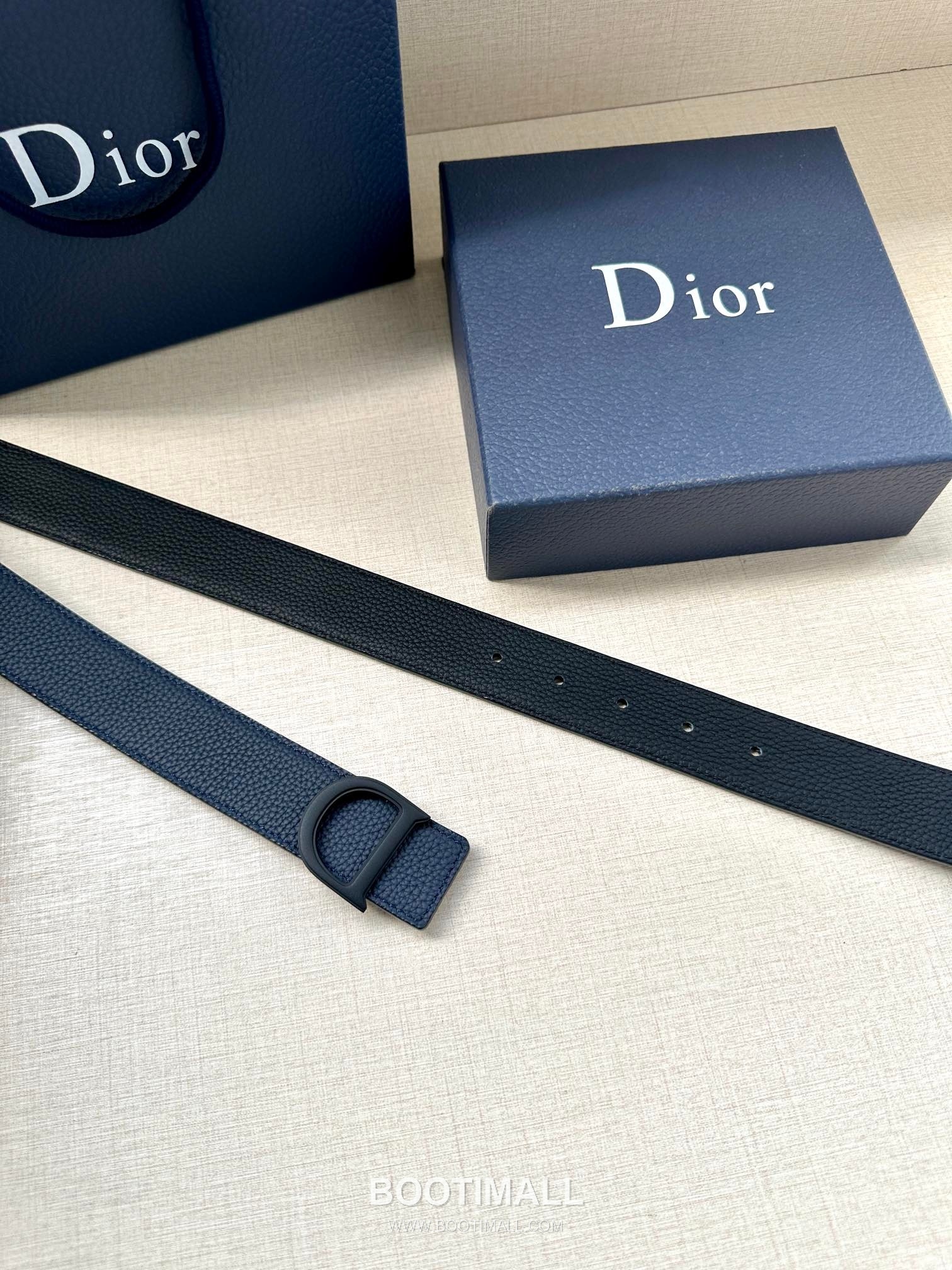 Dior Calfskin Grained Leather Reversible Belt with Logo Buckle Palladium 디올 카프스킨 그레인 레더 리버서블 벨트 로고 버클 황동 베이스 팔라듐 피니시 3.5cm 4