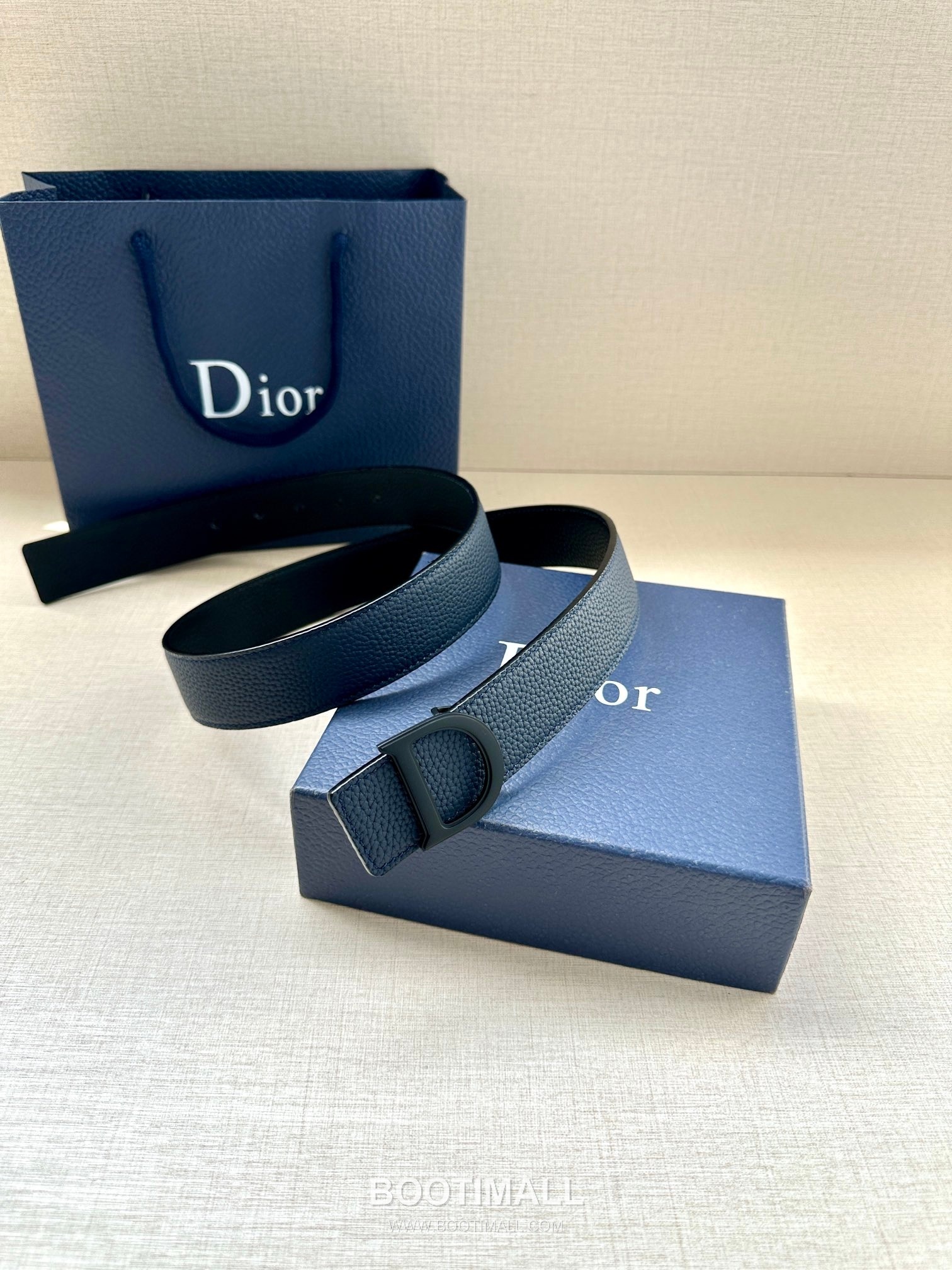 Dior Calfskin Grained Leather Reversible Belt with Logo Buckle Palladium 디올 카프스킨 그레인 레더 리버서블 벨트 로고 버클 황동 베이스 팔라듐 피니시 3.5cm 5