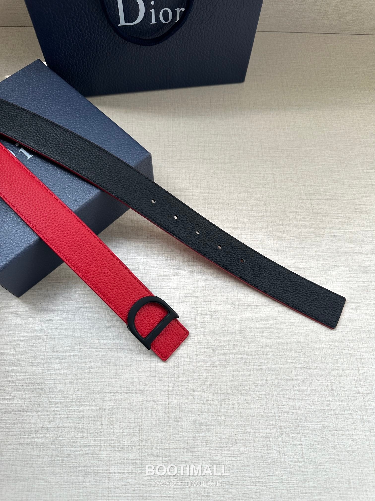 Dior Calfskin Grained Leather Reversible Belt with Logo Buckle Palladium 디올 카프스킨 그레인 레더 리버서블 벨트 로고 버클 황동 베이스 팔라듐 피니시 3.5cm 4