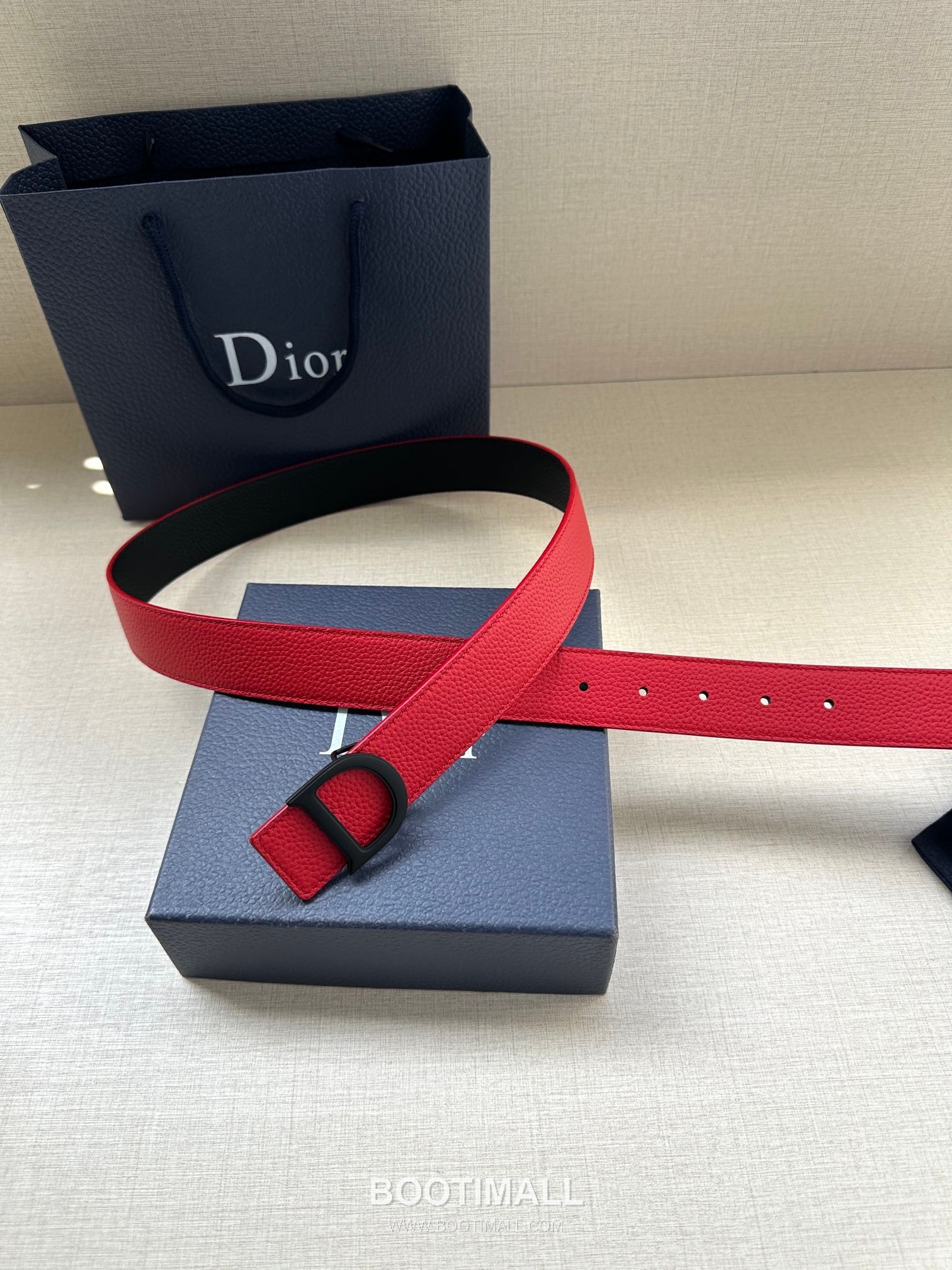 Dior Calfskin Grained Leather Reversible Belt with Logo Buckle Palladium 디올 카프스킨 그레인 레더 리버서블 벨트 로고 버클 황동 베이스 팔라듐 피니시 3.5cm 5