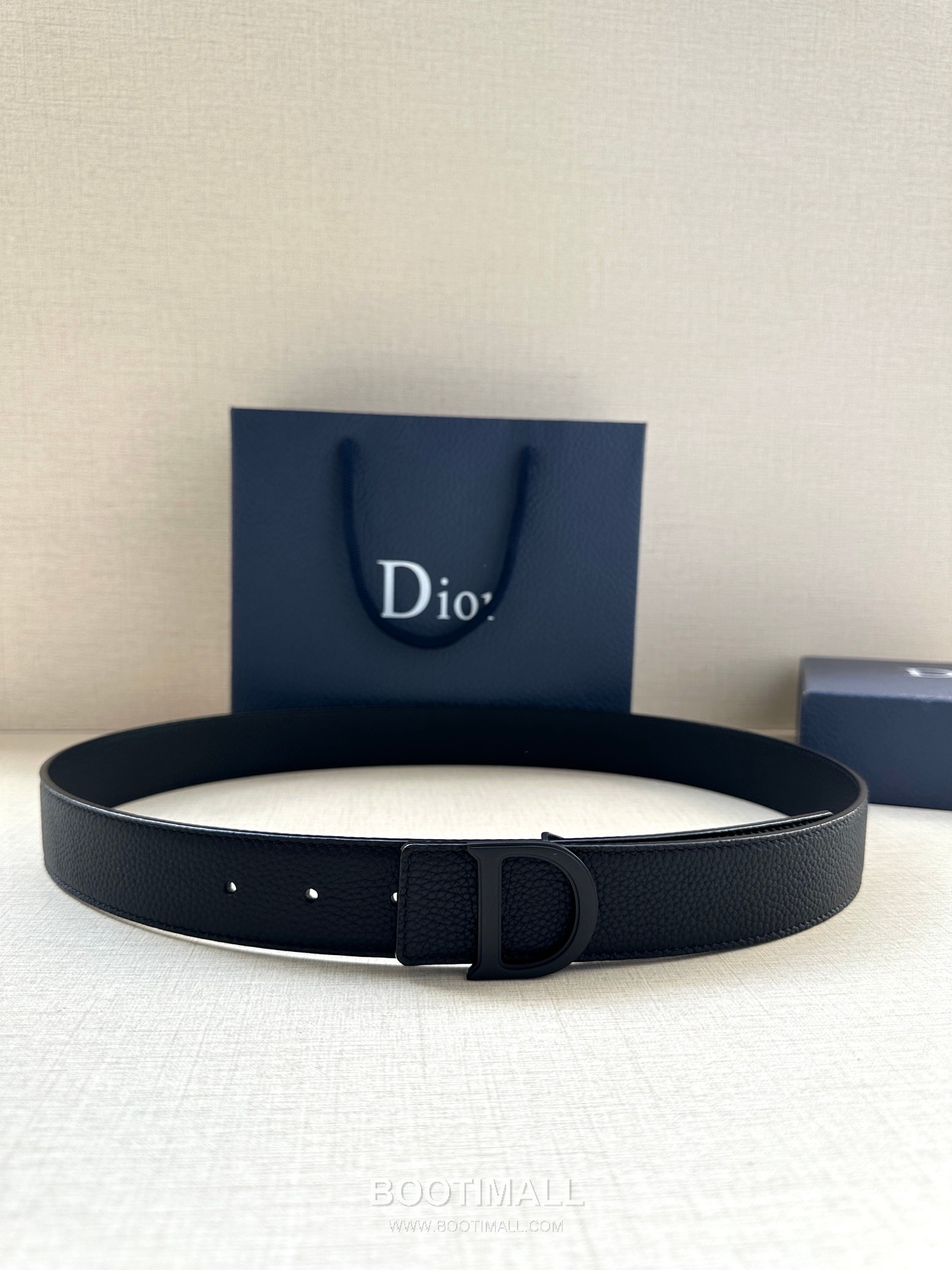 Dior Calfskin Grained Leather Reversible Belt with Logo Buckle Palladium 디올 카프스킨 그레인 레더 리버서블 벨트 로고 버클 황동 베이스 팔라듐 피니시 3.5cm 1