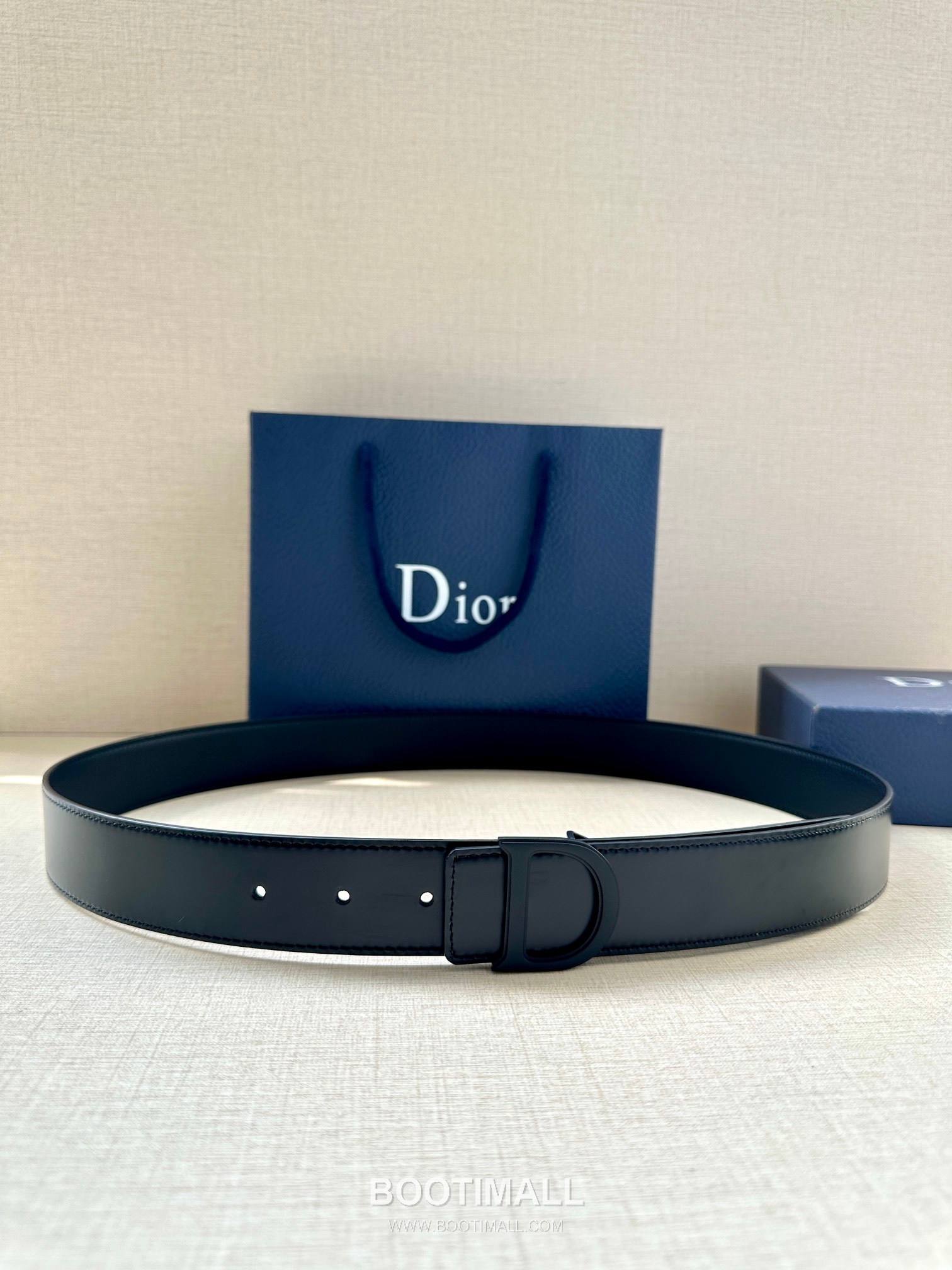 Dior Calfskin Grained Leather Reversible Belt with Logo Buckle Palladium 디올 카프스킨 그레인 레더 리버서블 벨트 로고 버클 황동 베이스 팔라듐 피니시 3.5cm 1