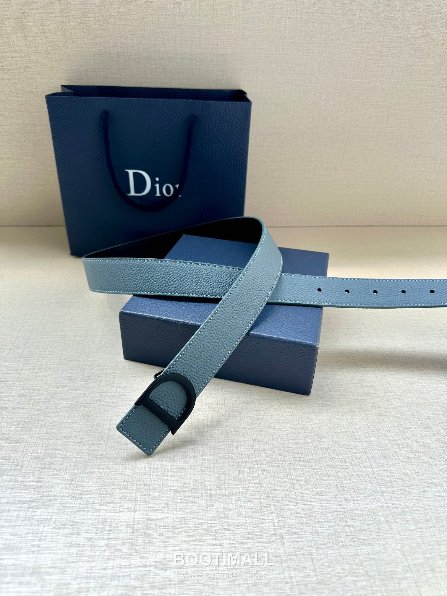 Dior Calfskin Grained Leather Reversible Belt with Logo Buckle Palladium 디올 카프스킨 그레인 레더 리버서블 벨트 로고 버클 황동 베이스 팔라듐 피니시 3.5cm 5