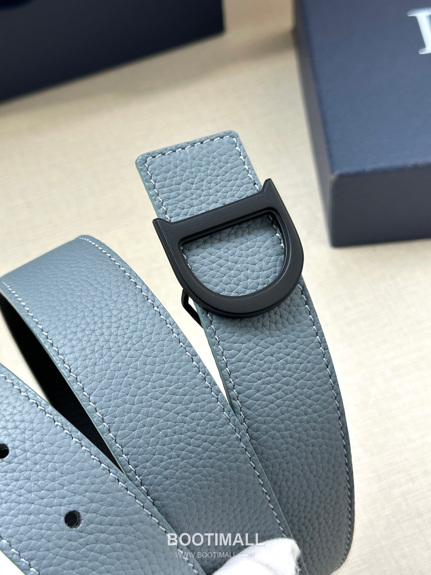 Dior Calfskin Grained Leather Reversible Belt with Logo Buckle Palladium 디올 카프스킨 그레인 레더 리버서블 벨트 로고 버클 황동 베이스 팔라듐 피니시 3.5cm 6
