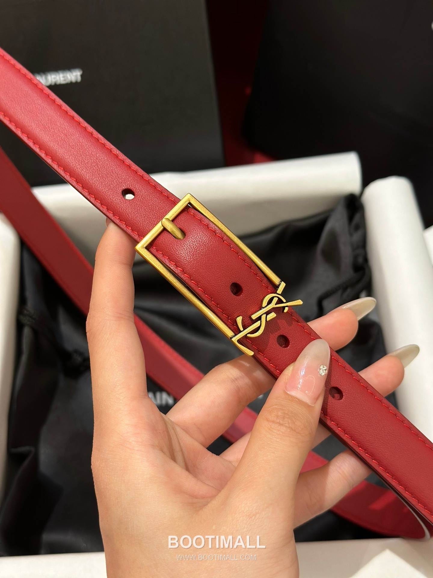 Saint Laurent Calfskin Leather Reversible Belt with YSL Logo Pin Buckle Gold-Plated 생로랑 카프스킨 레더 리버서블 벨트 YSL 로고 핀 버클 황동 베이스 금도금 2.0cm 6