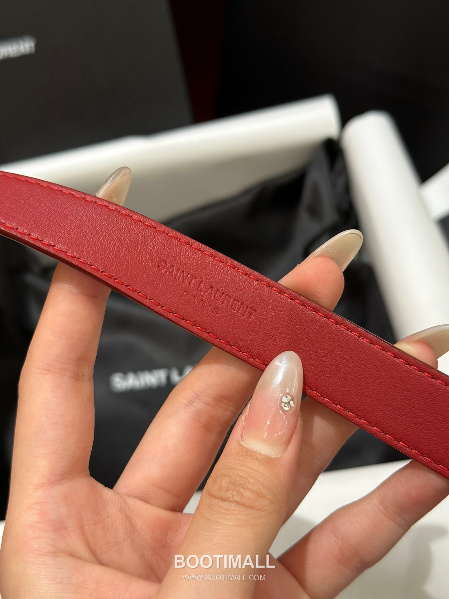 Saint Laurent Calfskin Leather Reversible Belt with YSL Logo Pin Buckle Gold-Plated 생로랑 카프스킨 레더 리버서블 벨트 YSL 로고 핀 버클 황동 베이스 금도금 2.0cm 7