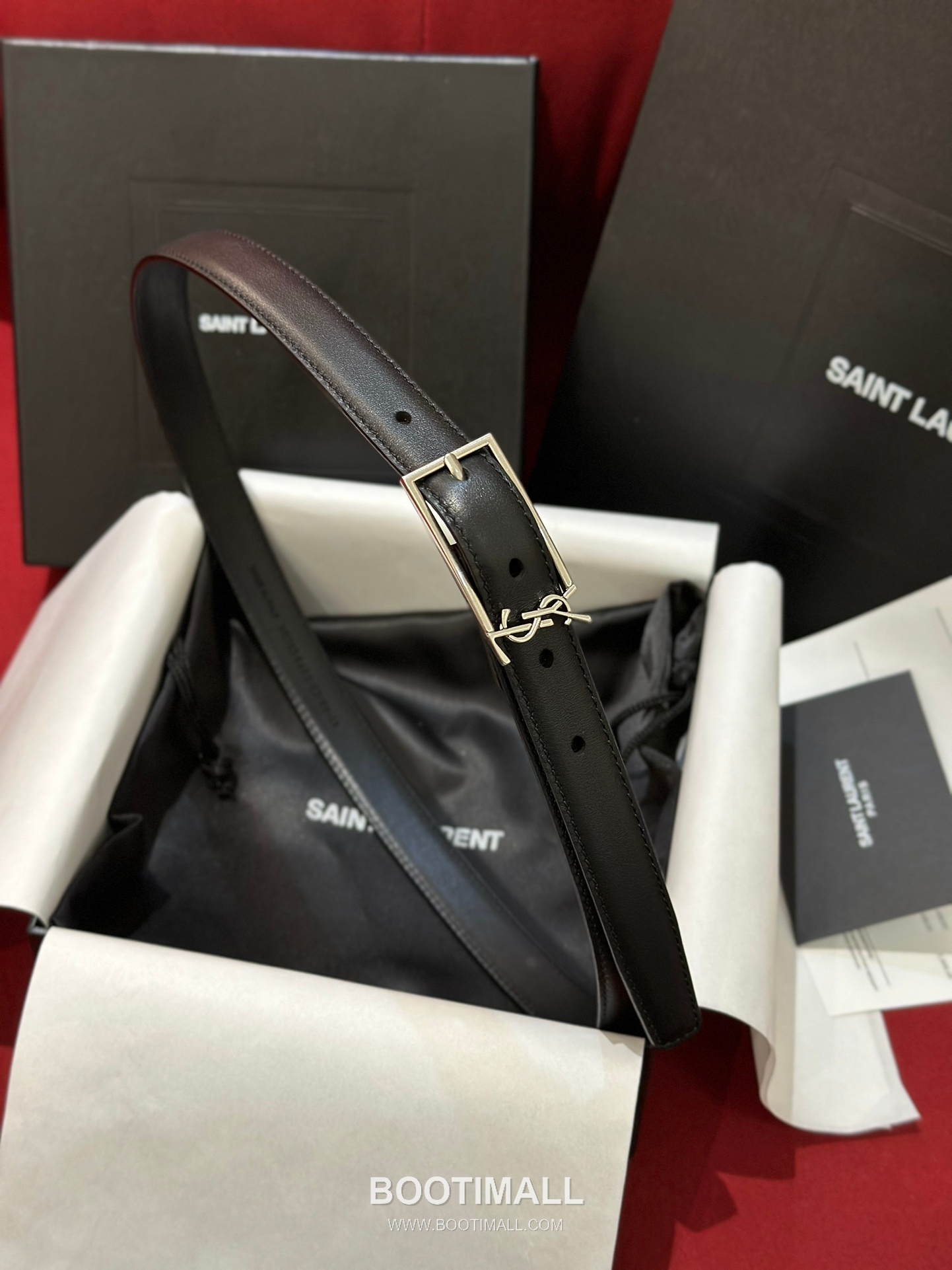 Saint Laurent Calfskin Leather Reversible Belt with YSL Logo Pin Buckle Gold-Plated 생로랑 카프스킨 레더 리버서블 벨트 YSL 로고 핀 버클 황동 베이스 금도금 2.0cm 3