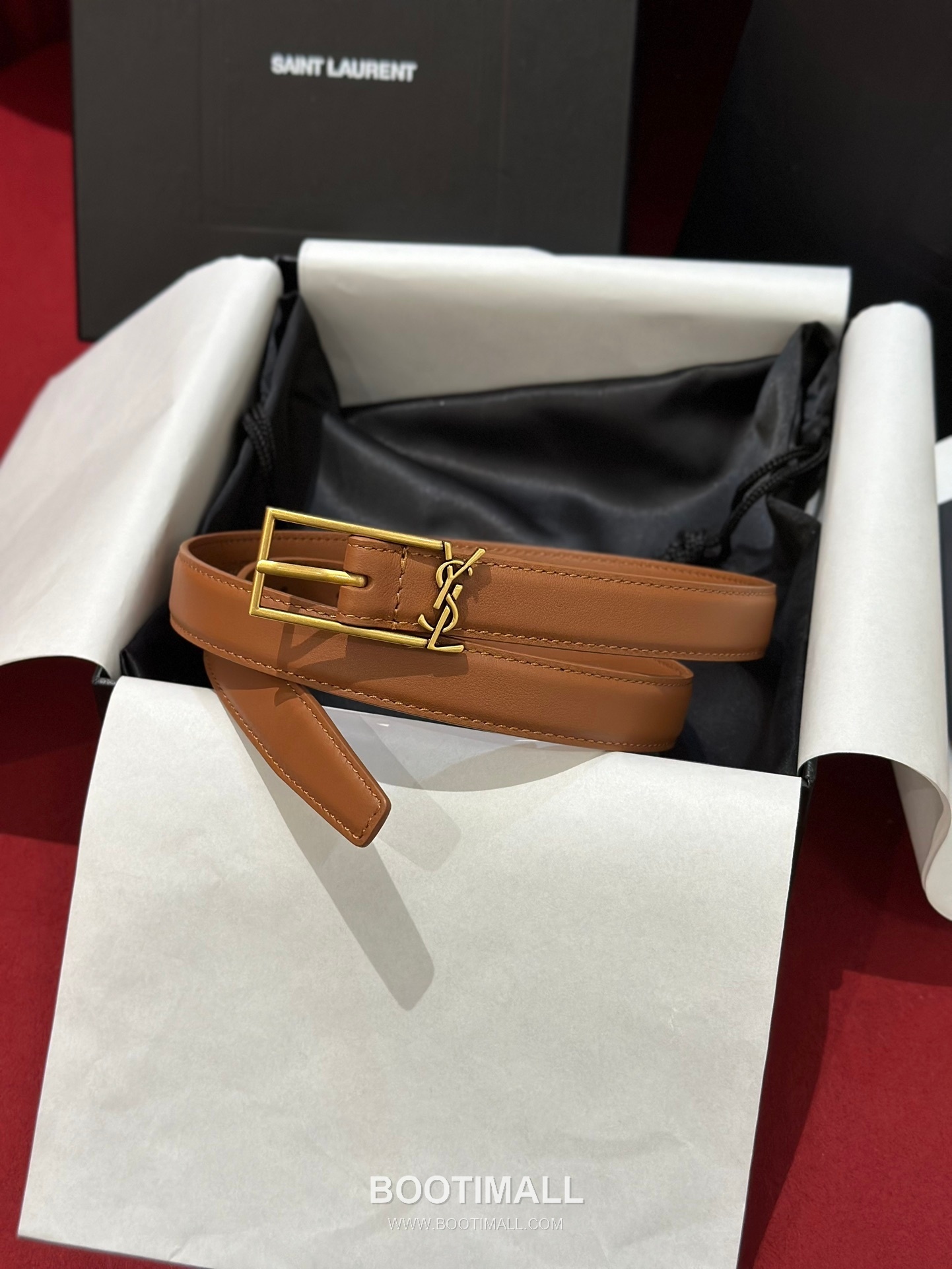 Saint Laurent Calfskin Leather Reversible Belt with YSL Logo Pin Buckle Gold-Plated 생로랑 카프스킨 레더 리버서블 벨트 YSL 로고 핀 버클 황동 베이스 금도금 2.0cm 1