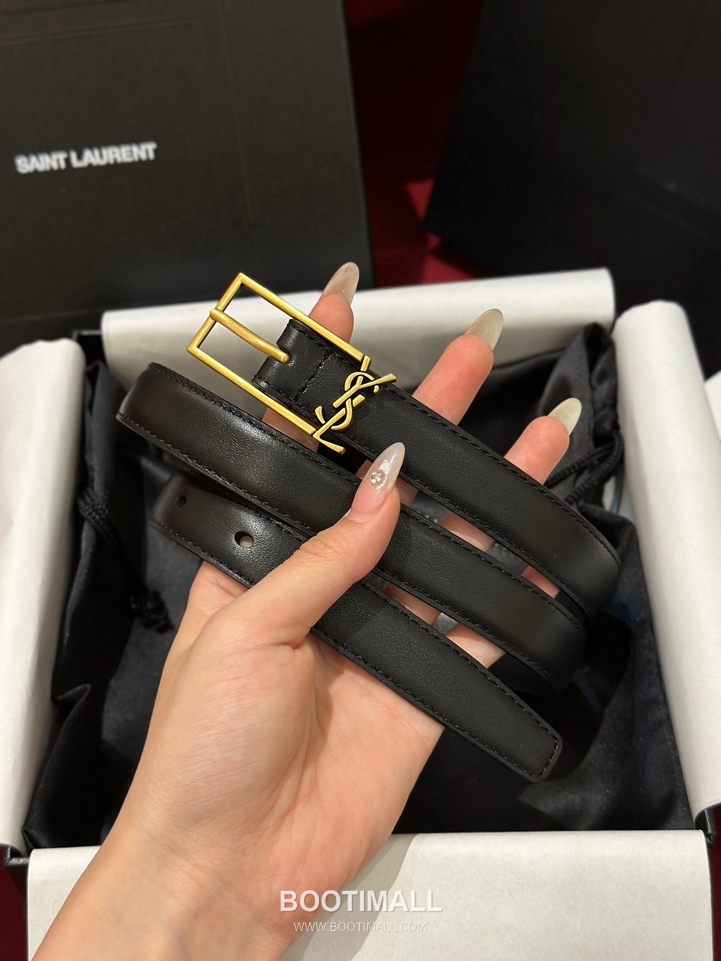 Saint Laurent Calfskin Leather Reversible Belt with YSL Logo Pin Buckle Gold-Plated 생로랑 카프스킨 레더 리버서블 벨트 YSL 로고 핀 버클 황동 베이스 금도금 2.0cm 2