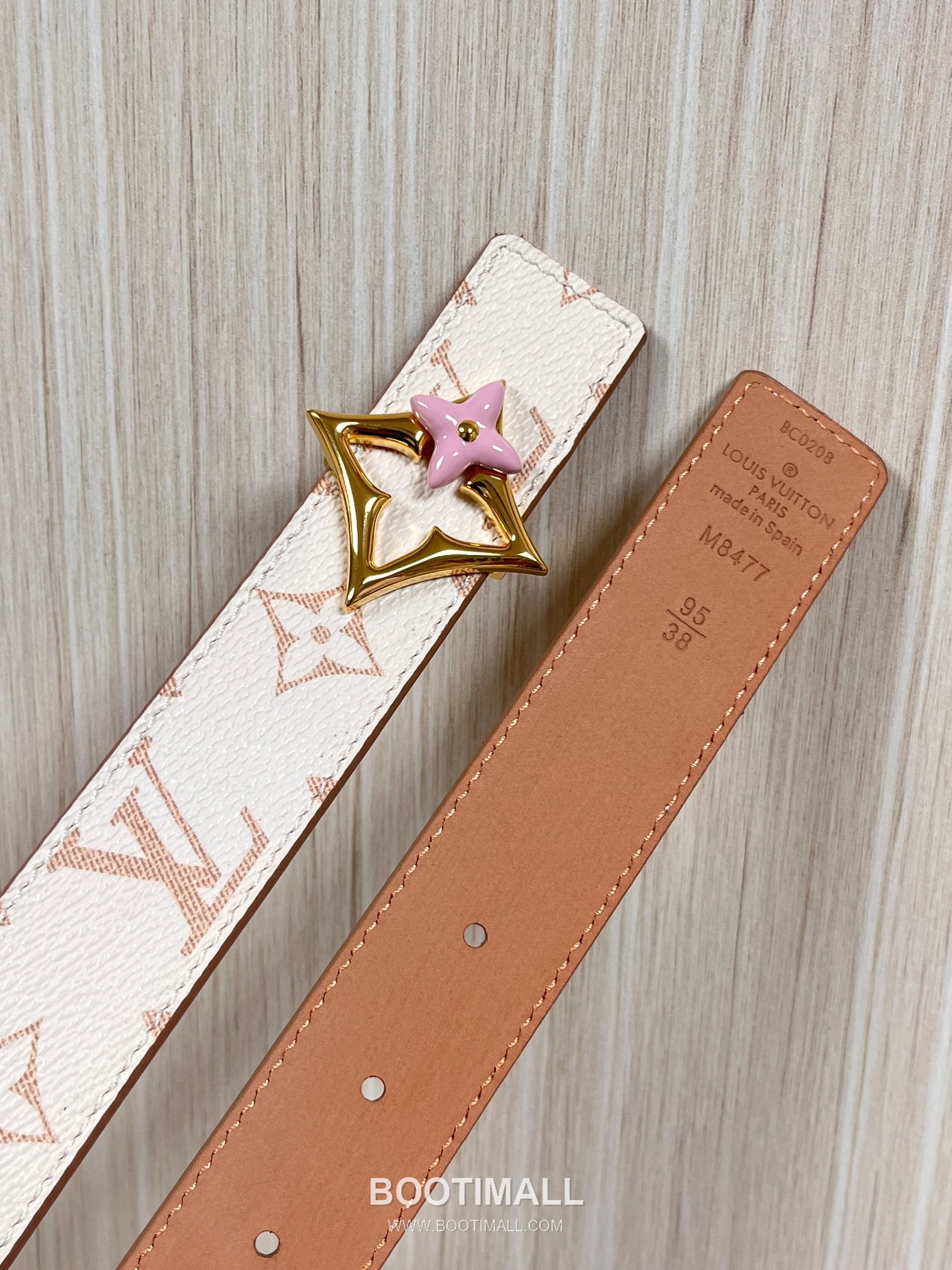 Louis Vuitton Monogram Canvas Calfskin Reversible Belt with LV Buckle Gold-Plated 루이비통 모노그램 캔버스 카프스킨 리버서블 벨트 LV 버클 황동 베이스 금도금 3.0cm 4