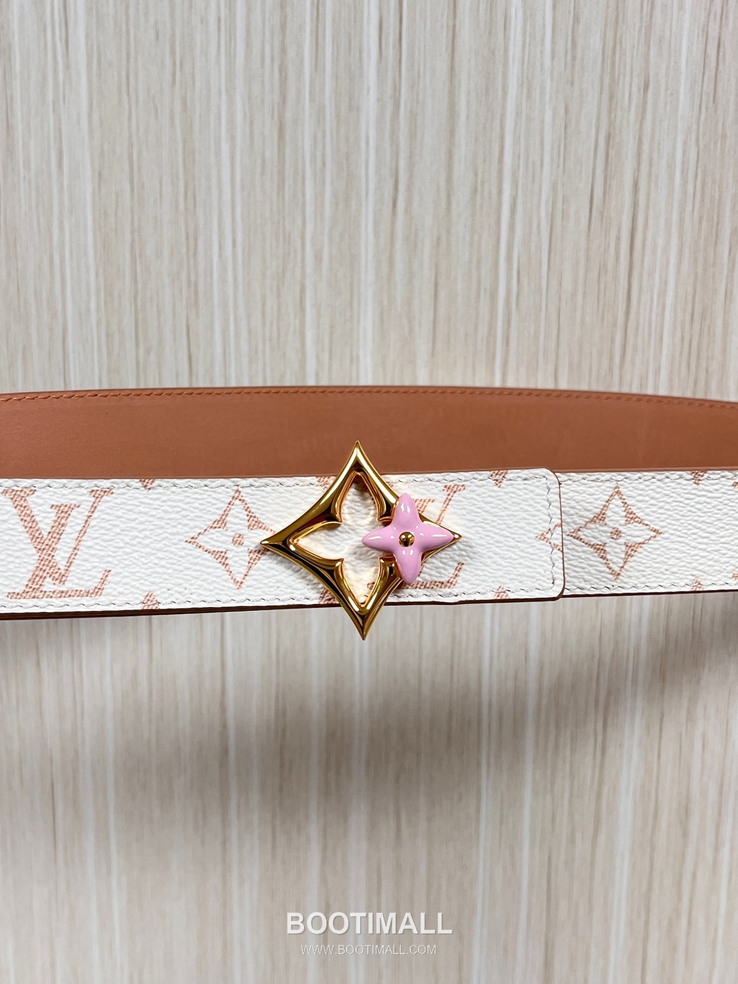 Louis Vuitton Monogram Canvas Calfskin Reversible Belt with LV Buckle Gold-Plated 루이비통 모노그램 캔버스 카프스킨 리버서블 벨트 LV 버클 황동 베이스 금도금 3.0cm 6