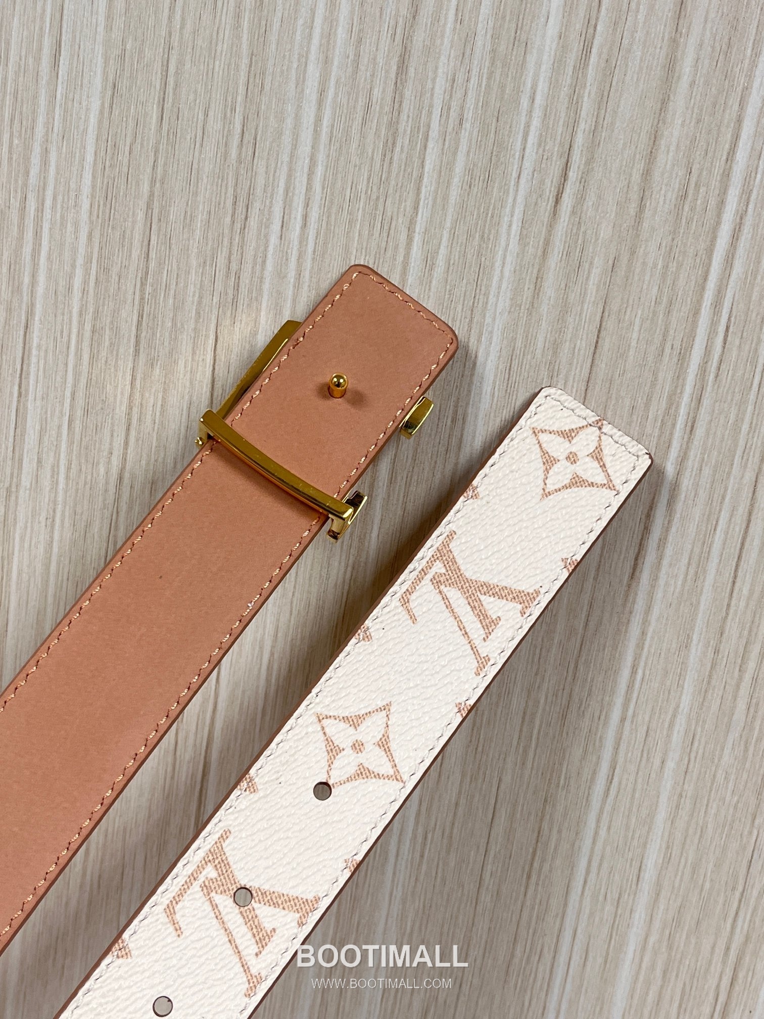 Louis Vuitton Monogram Canvas Calfskin Reversible Belt with LV Buckle Gold-Plated 루이비통 모노그램 캔버스 카프스킨 리버서블 벨트 LV 버클 황동 베이스 금도금 3.0cm 5
