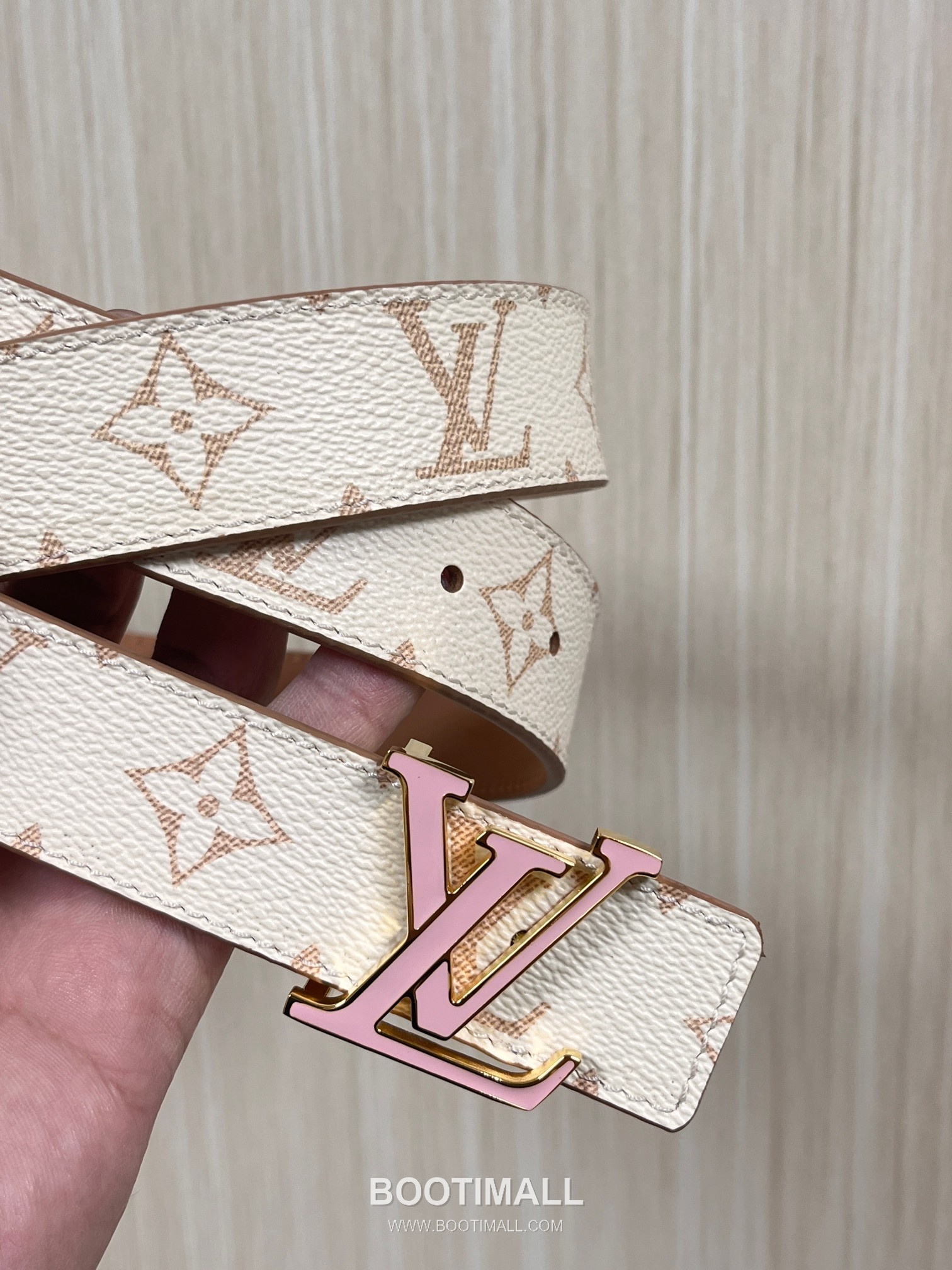 Louis Vuitton Monogram Canvas Calfskin Reversible Belt with LV Buckle Gold-Plated 루이비통 모노그램 캔버스 카프스킨 리버서블 벨트 LV 버클 황동 베이스 금도금 3.0cm 2