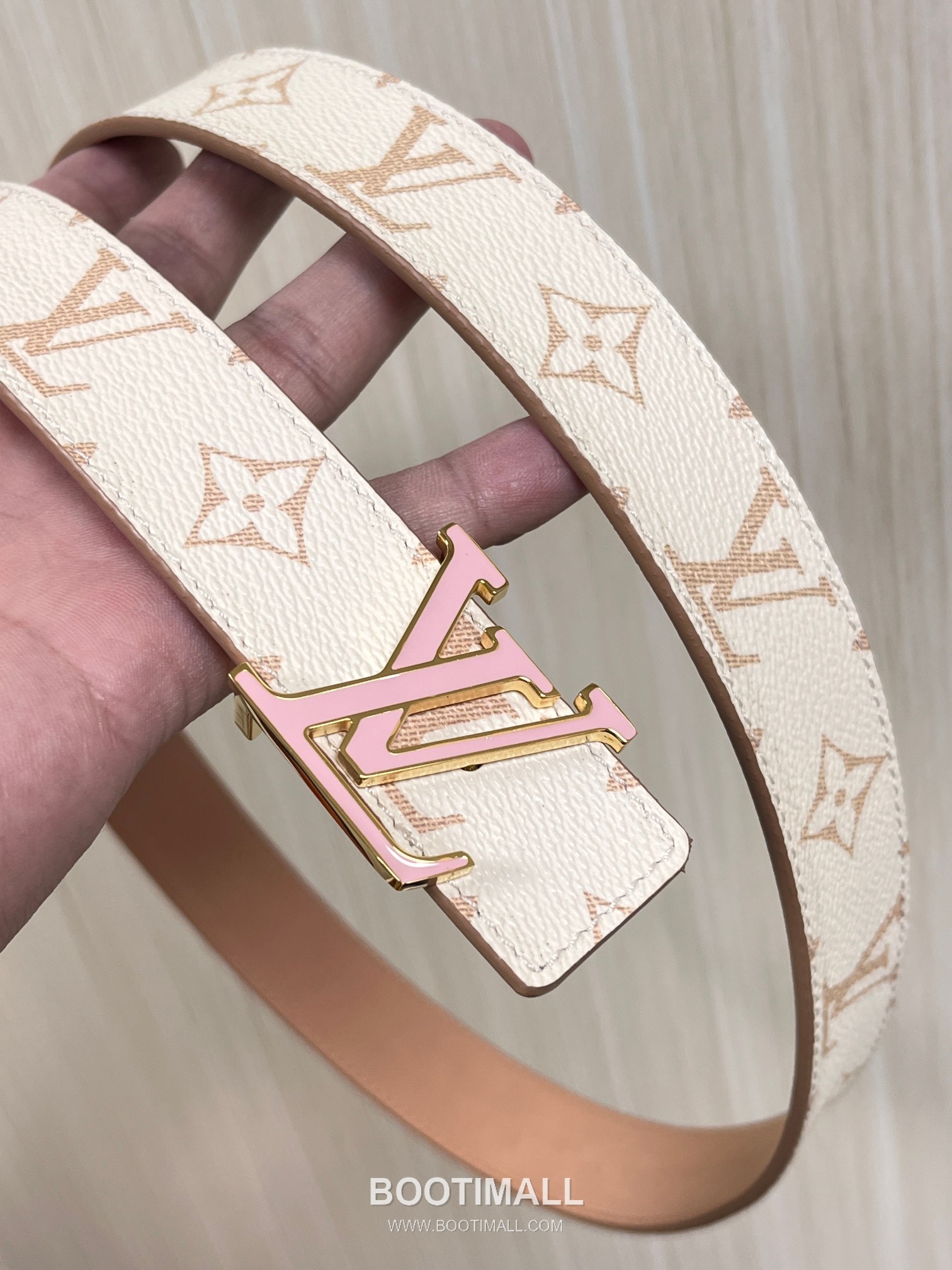 Louis Vuitton Monogram Canvas Calfskin Reversible Belt with LV Buckle Gold-Plated 루이비통 모노그램 캔버스 카프스킨 리버서블 벨트 LV 버클 황동 베이스 금도금 3.0cm 3