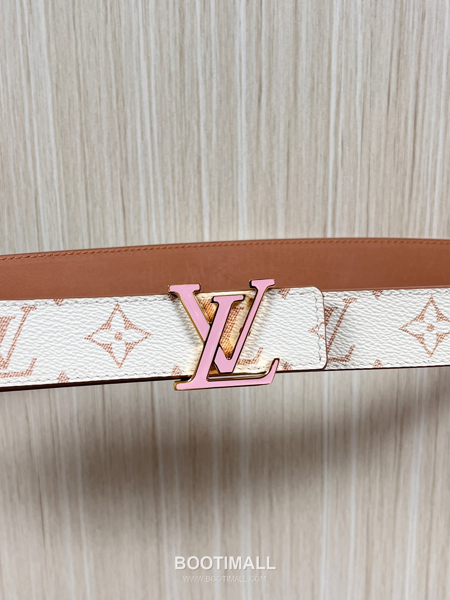 Louis Vuitton Monogram Canvas Calfskin Reversible Belt with LV Buckle Gold-Plated 루이비통 모노그램 캔버스 카프스킨 리버서블 벨트 LV 버클 황동 베이스 금도금 3.0cm 6
