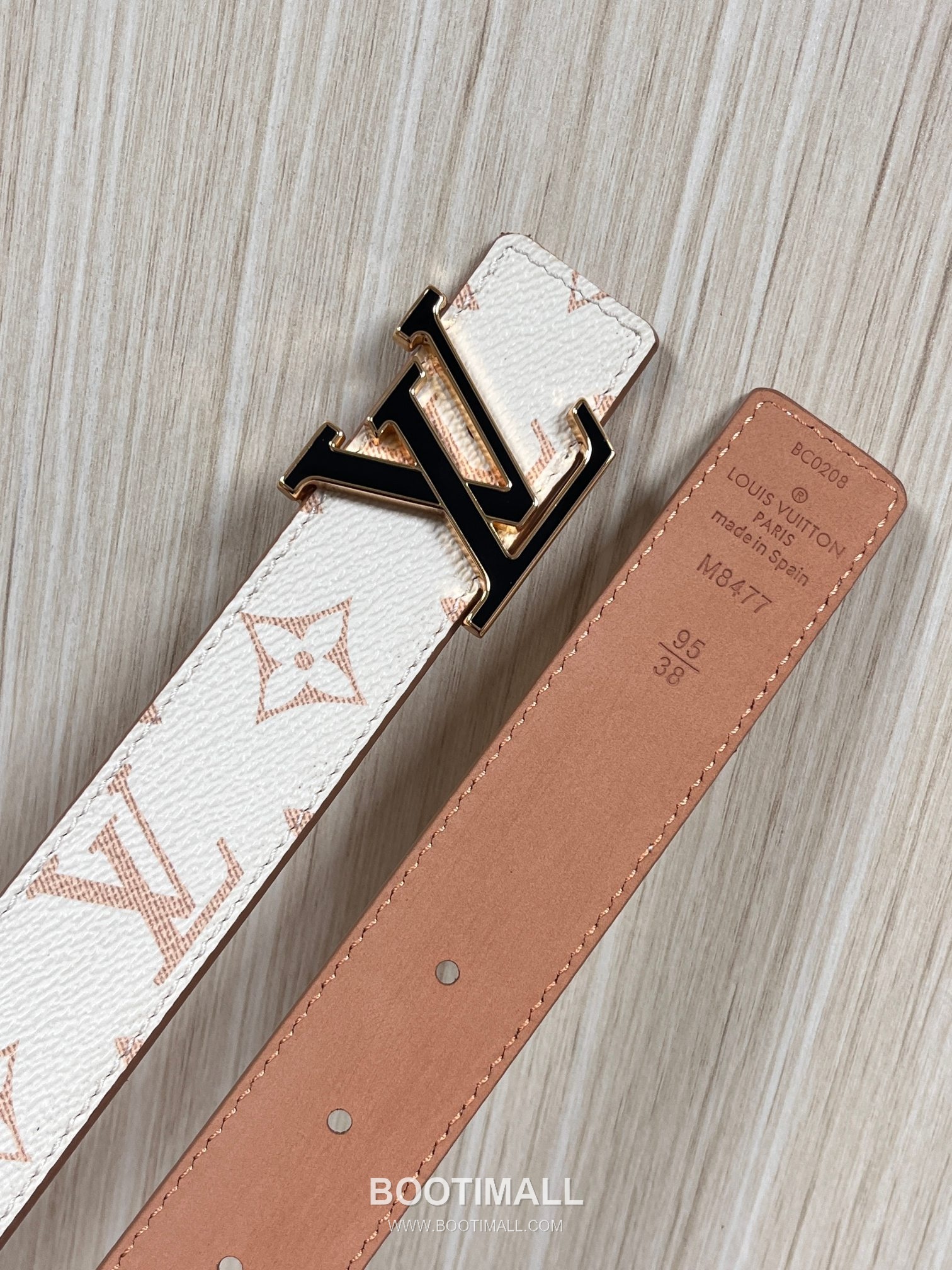 Louis Vuitton Monogram Canvas Calfskin Reversible Belt with LV Buckle Gold-Plated 루이비통 모노그램 캔버스 카프스킨 리버서블 벨트 LV 버클 황동 베이스 금도금 3.0cm 4