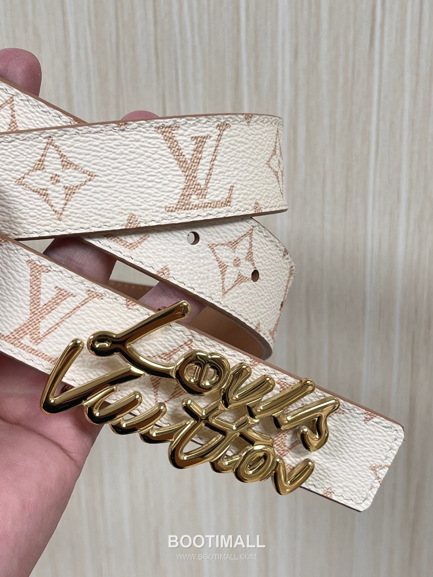 Louis Vuitton Monogram Canvas Calfskin Reversible Belt with LV Buckle Gold-Plated 루이비통 모노그램 캔버스 카프스킨 리버서블 벨트 LV 버클 황동 베이스 금도금 3.0cm 2