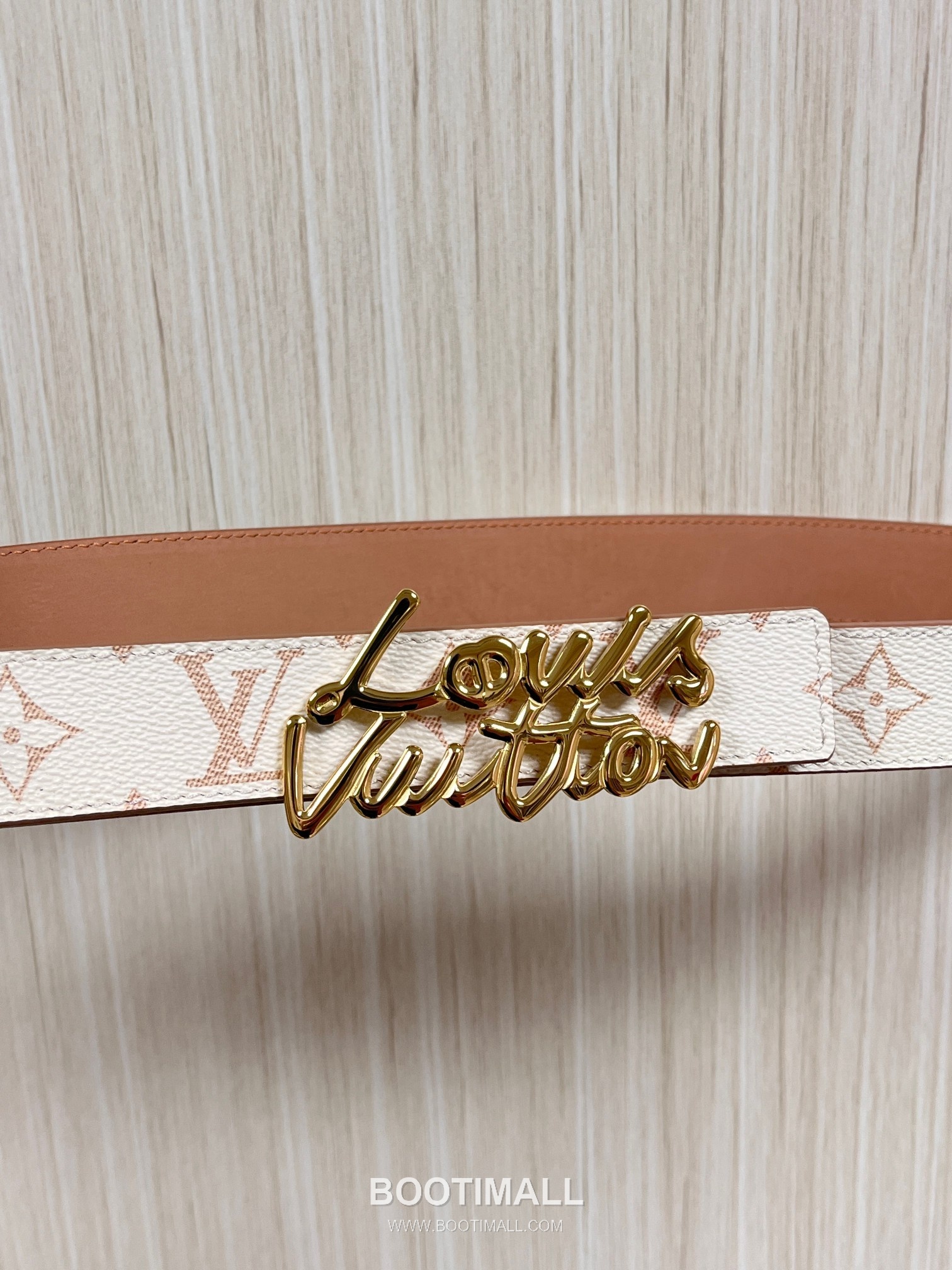 Louis Vuitton Monogram Canvas Calfskin Reversible Belt with LV Buckle Gold-Plated 루이비통 모노그램 캔버스 카프스킨 리버서블 벨트 LV 버클 황동 베이스 금도금 3.0cm 6