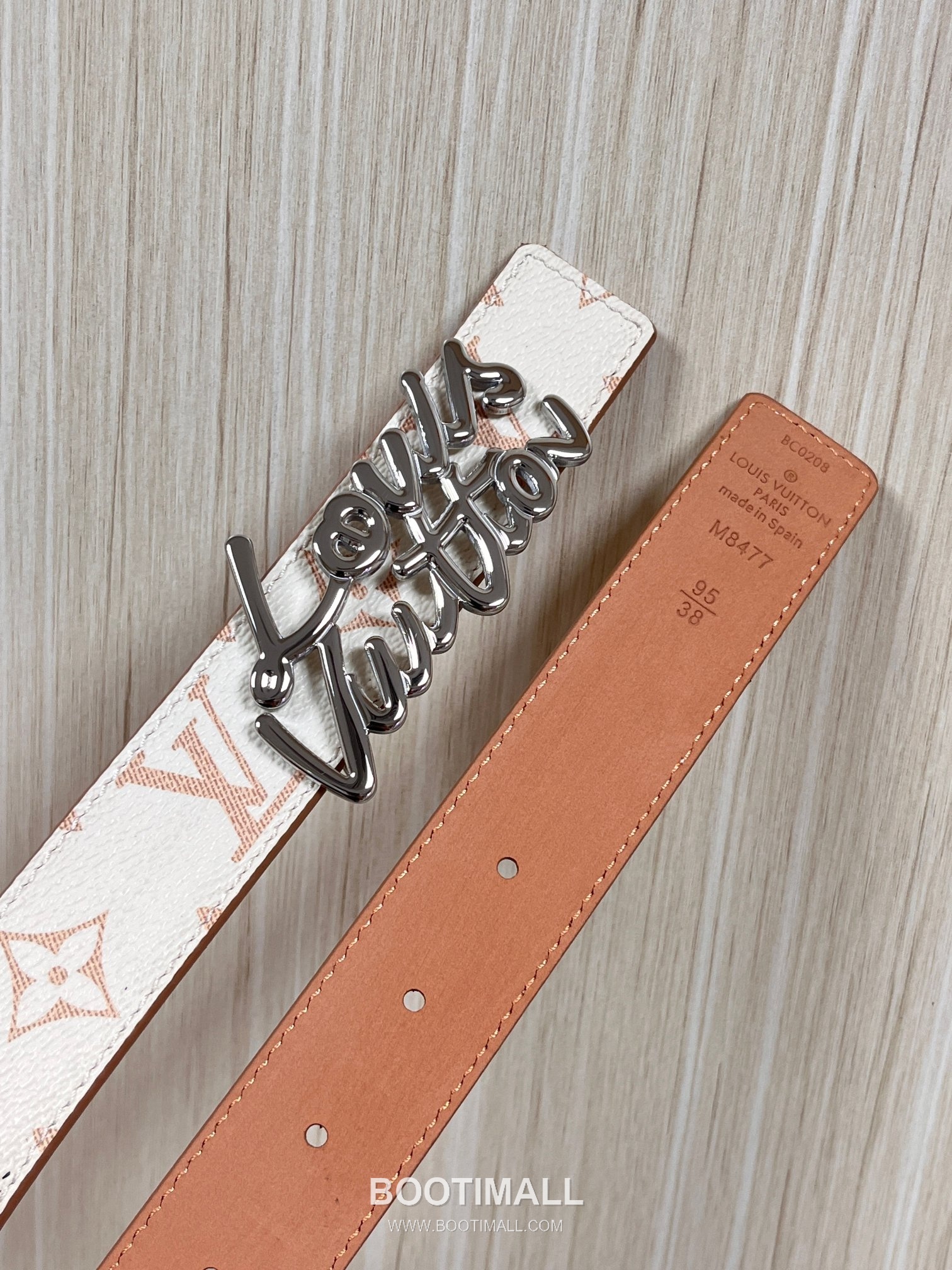 Louis Vuitton Monogram Canvas Calfskin Reversible Belt with LV Buckle Gold-Plated 루이비통 모노그램 캔버스 카프스킨 리버서블 벨트 LV 버클 황동 베이스 금도금 3.0cm 4