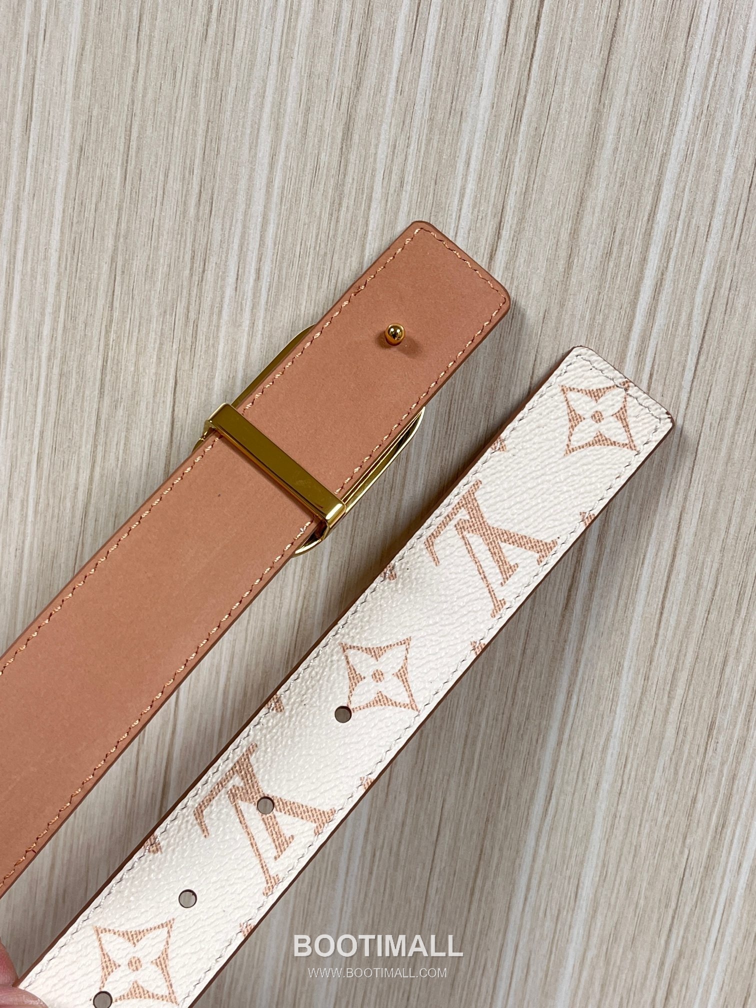 Louis Vuitton Monogram Canvas Calfskin Reversible Belt with LV Buckle Gold-Plated 루이비통 모노그램 캔버스 카프스킨 리버서블 벨트 LV 버클 황동 베이스 금도금 3.0cm 5